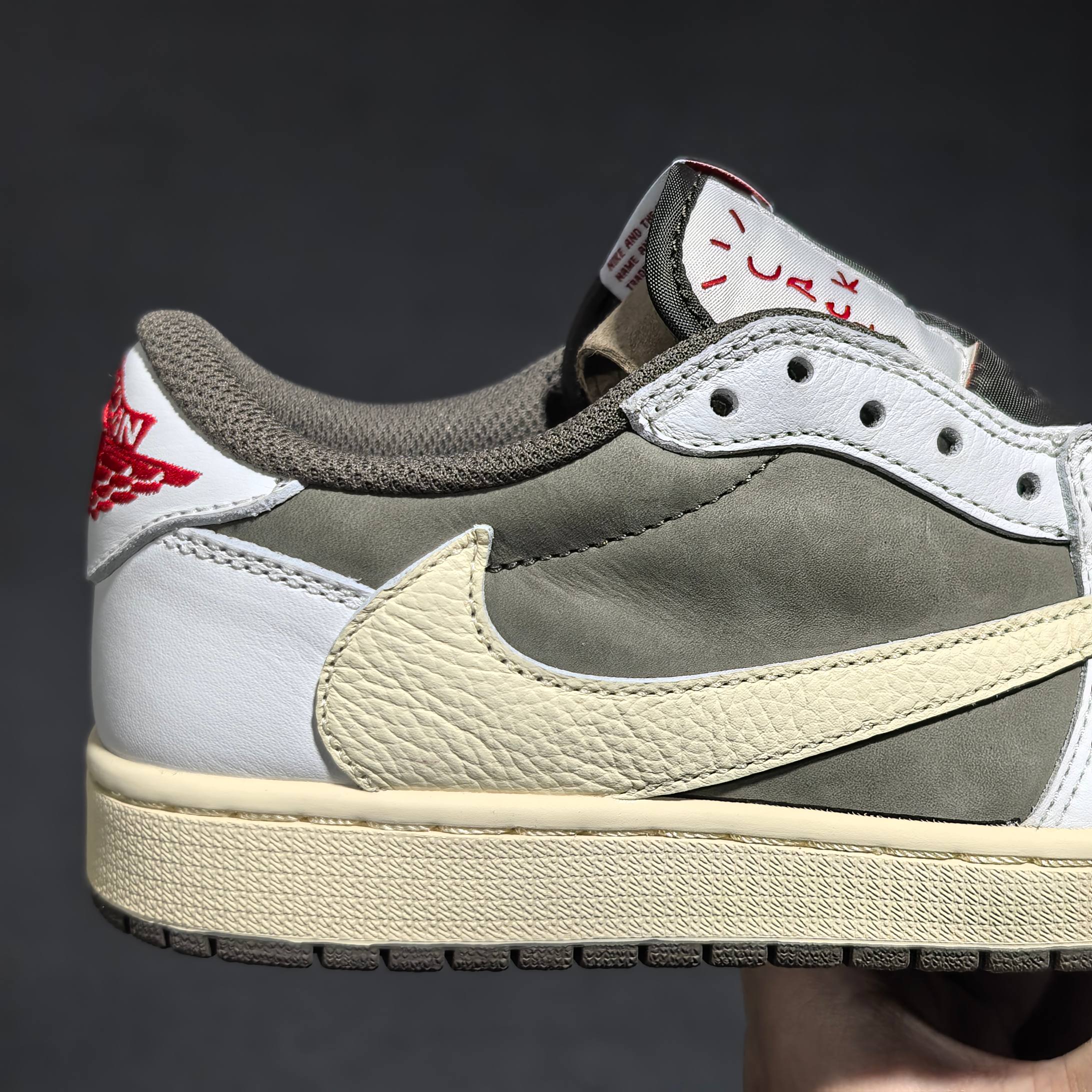 原厂皮FK订单版本白棕倒钩低帮东莞顶级制作团队打造全新一档倒钩系列广硕原班底打造严格执行1:1做货工艺标