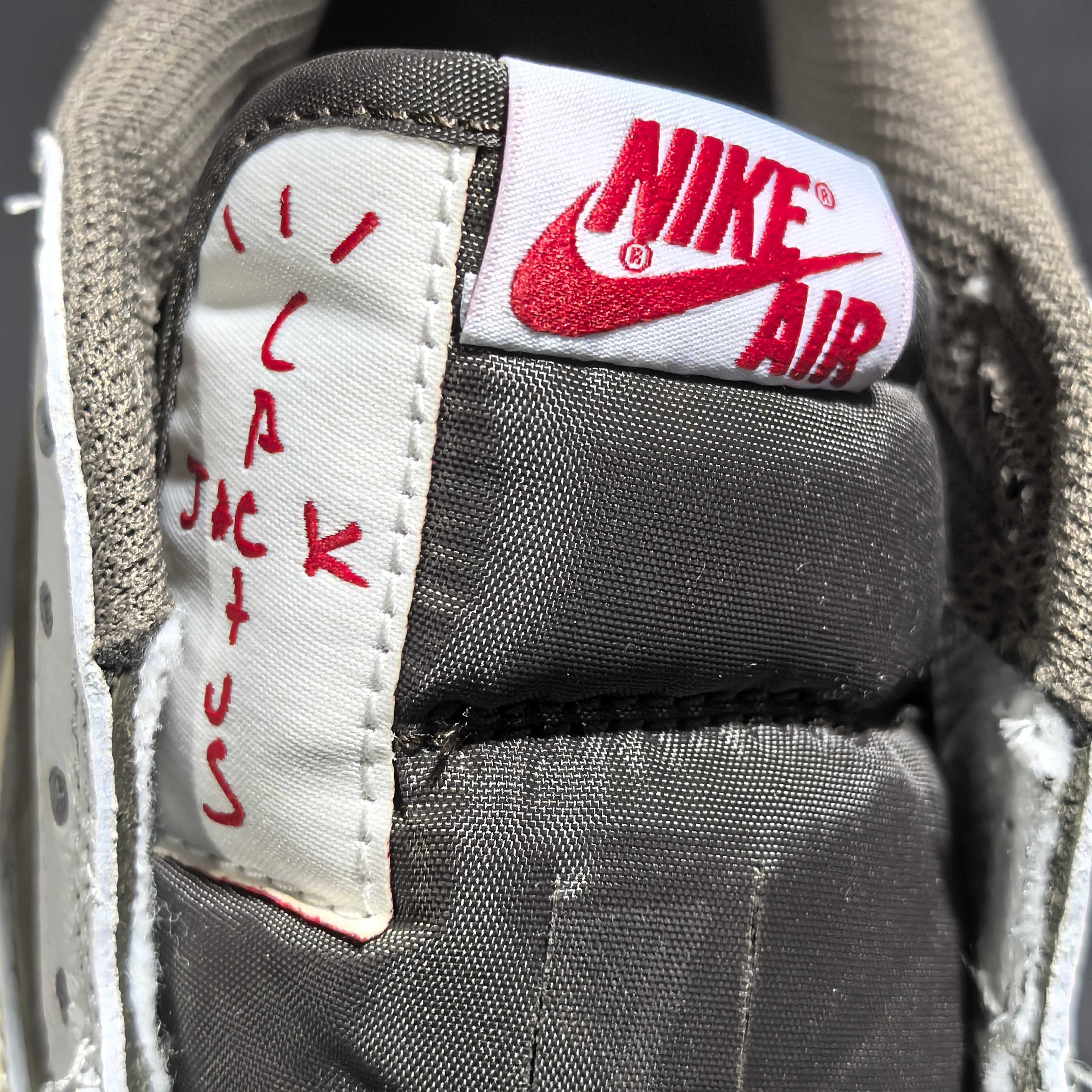 原厂皮FK订单版本白棕倒钩低帮东莞顶级制作团队打造全新一档倒钩系列广硕原班底打造严格执行1:1做货工艺标