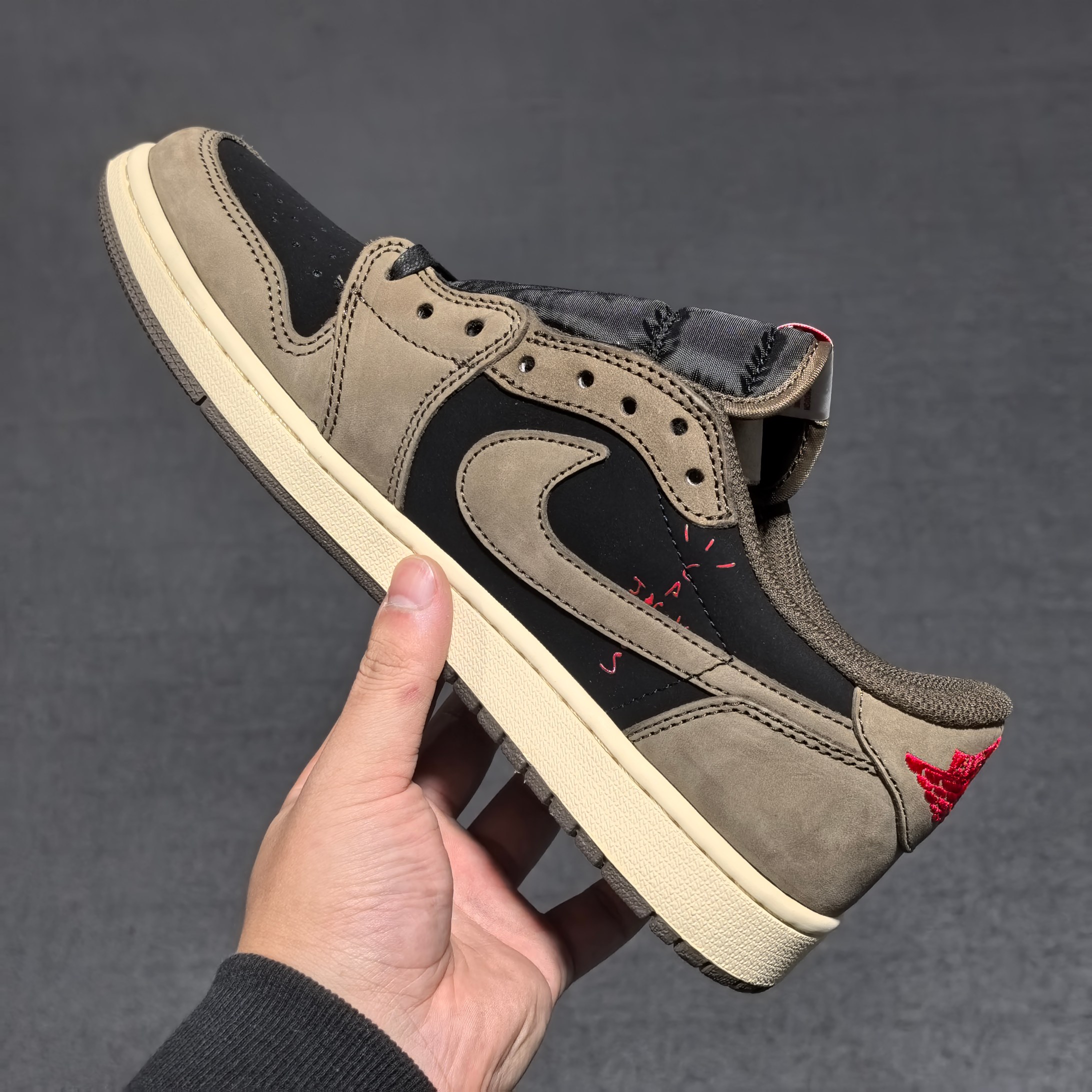 原厂皮FK订单版本黑棕倒钩低帮东莞顶级制作团队打造全新一档倒钩系列广硕原班底打造严格执行1:1做货工艺标