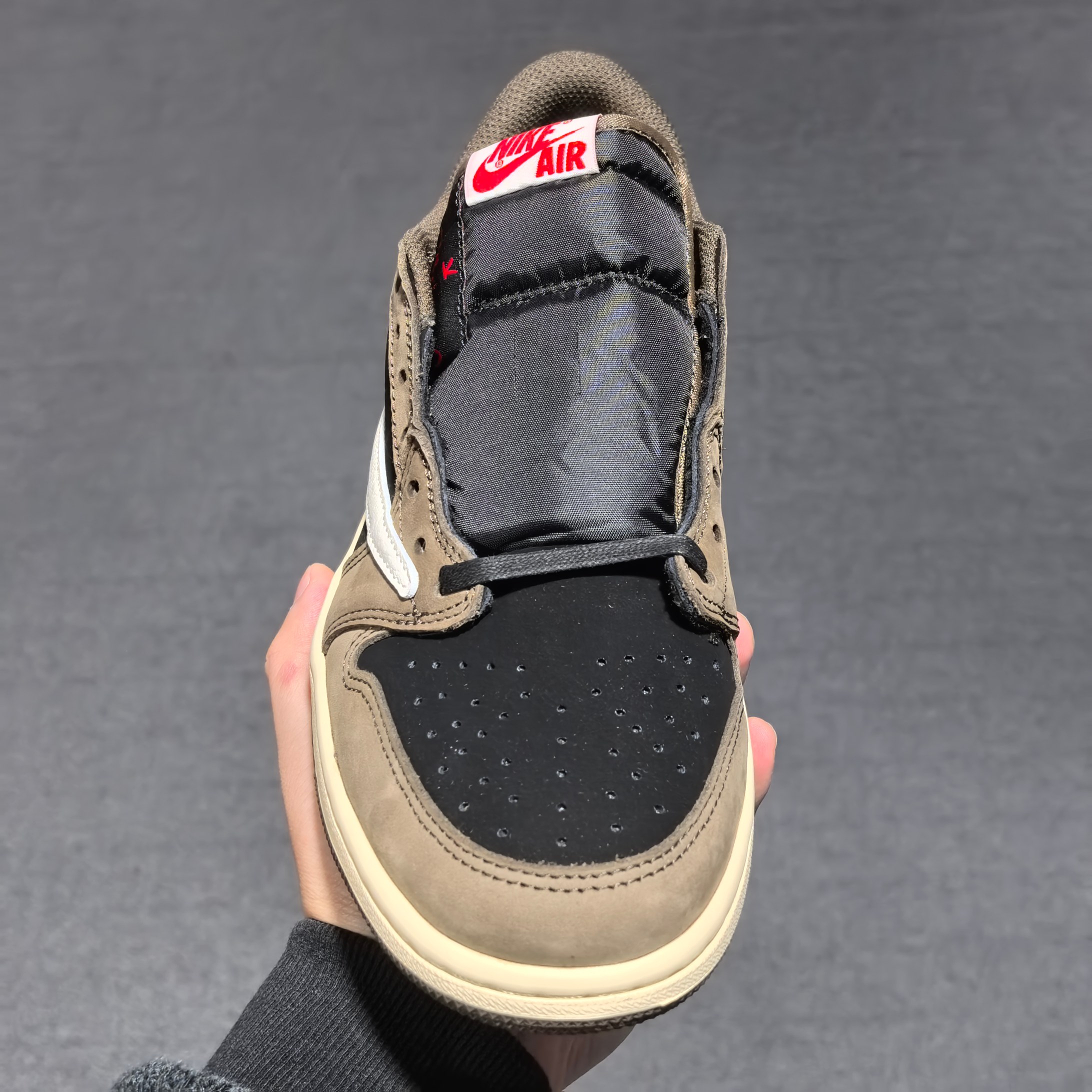 原厂皮FK订单版本黑棕倒钩低帮东莞顶级制作团队打造全新一档倒钩系列广硕原班底打造严格执行1:1做货工艺标