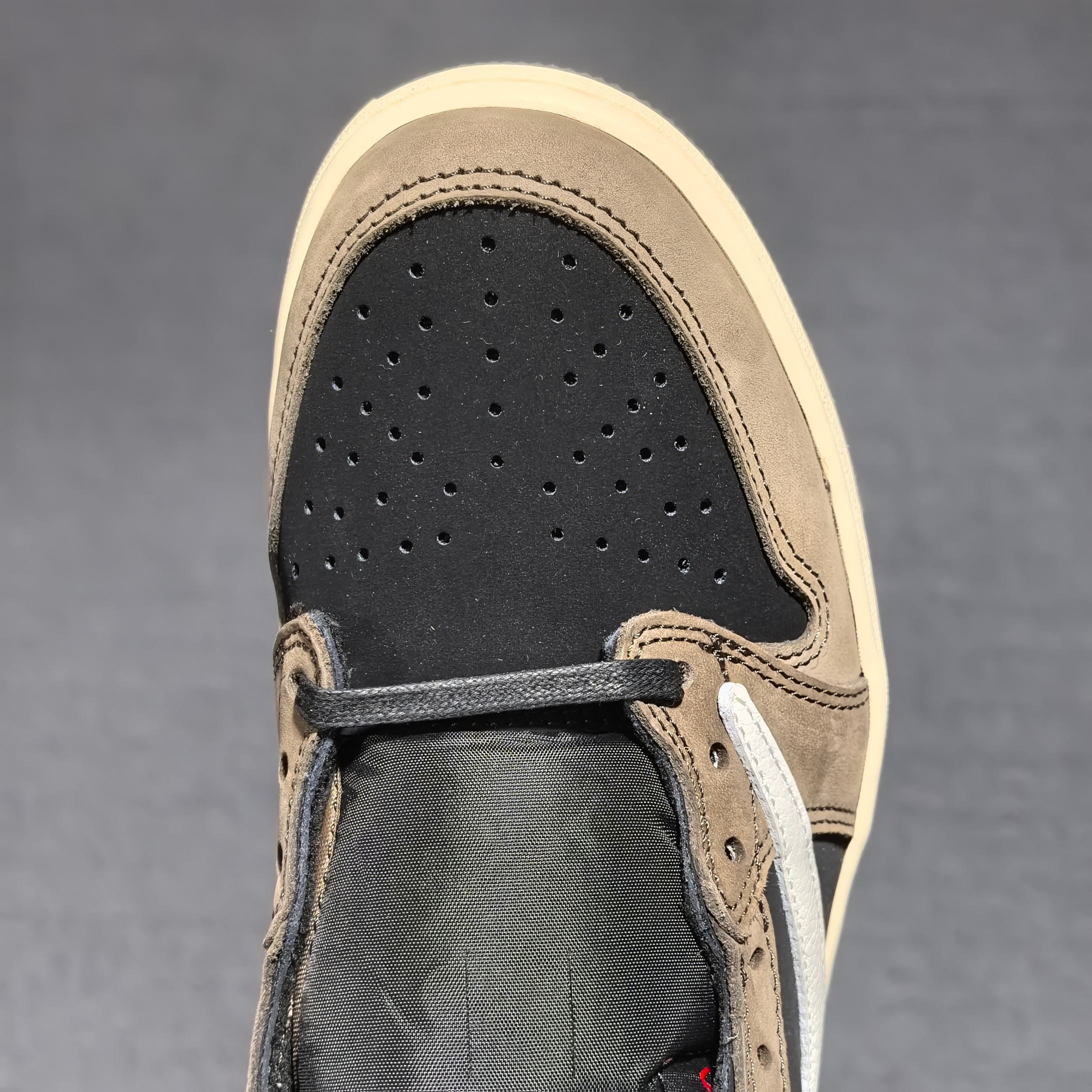 原厂皮FK订单版本黑棕倒钩低帮东莞顶级制作团队打造全新一档倒钩系列广硕原班底打造严格执行1:1做货工艺标