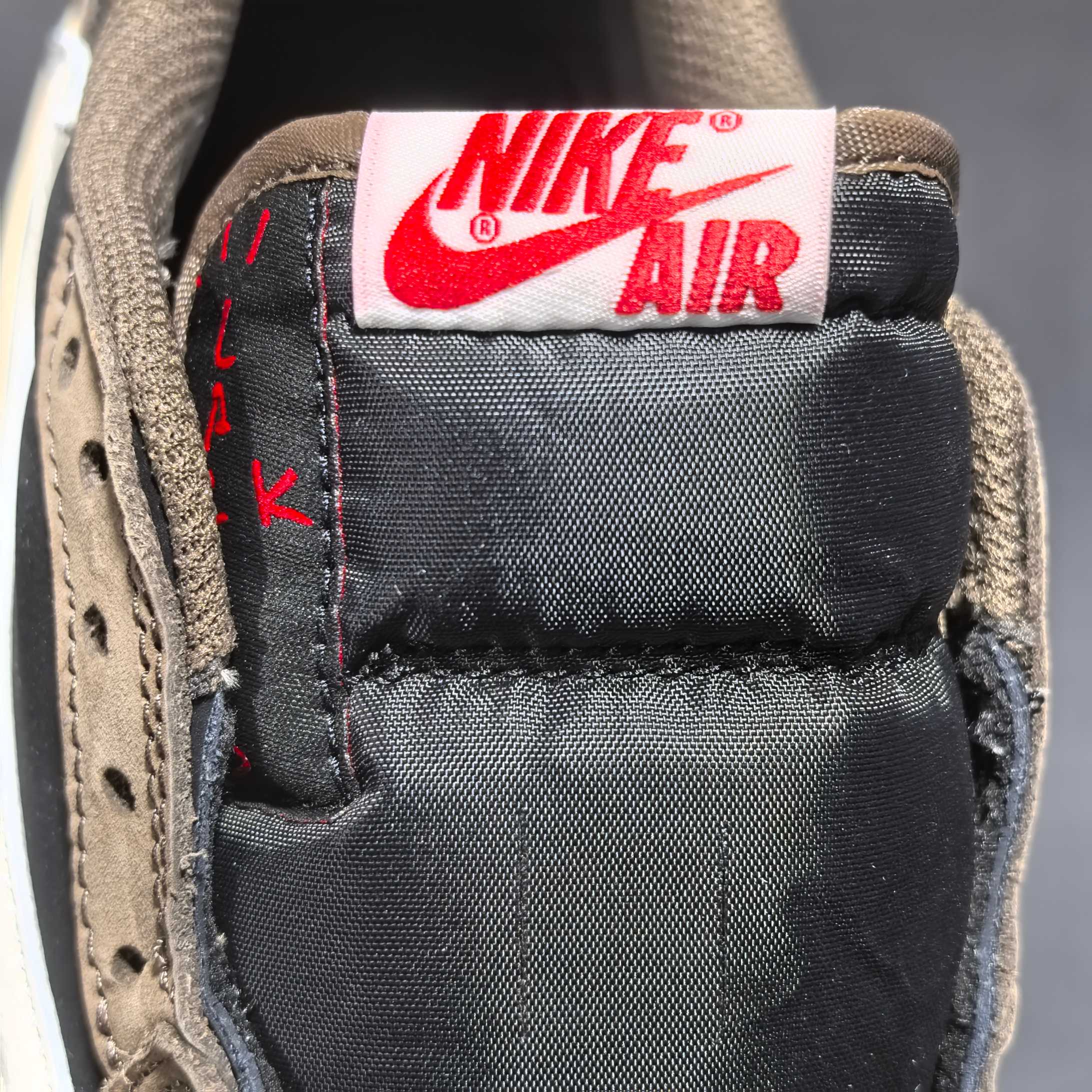 原厂皮FK订单版本黑棕倒钩低帮东莞顶级制作团队打造全新一档倒钩系列广硕原班底打造严格执行1:1做货工艺标