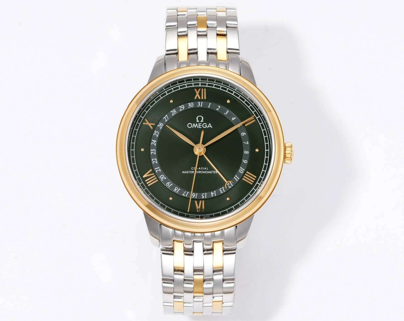 NO:662977,TW produced white shell gold shell steel band TW Factory Omega.OMEGA GV1 four-pin  De Ville series 434.23.42.22.02.001, elegant design style, deeply loved by watch friends. 42 mm diameter, moderate size, the case is made of fine steel, after fine grinding and polishing, the gloss and texture make people fall in love with it. The dial design is simple yet exquisite, the classic silver dial with delicate scales and hands, people can feel its extraordinary texture at a glance.  The calendar function is located in the inner circle of the dial in the form of a calendar circle, and the fourth 'crescent-shaped pointer' is used to indicate the date. Whether it is worn daily or attended to formal occasions, it can be easily handled. It is equipped with an automatic mechanical movement inside, which can provide 60 hours of power reserve when fully wound. It uses coaxial escapement technology, which effectively reduces the wear and energy consumption of the movement, thus extending the service life of the movement. It ensures its accurate timekeeping performance in various environments.  ,Luxurious and exquisite recommended men’s mechanical watches. The best luxury recommendations for gifts, please look for TW’s exclusive quality,,omega19860909TW 出品 白壳 金壳 钢带 TW Factory 欧米茄.OMEGA GV1 四针 碟飞系列434.23.42.22.02.001、高雅的设计风格,深受表友们喜爱.42毫米的表径,大小适中,表壳采用精钢材质,经过精细的打磨和抛光处理,光泽度和质感,让人爱不释手,表盘设计简约而不失精致,经典的银色表盘搭配细腻的刻度与指针,让人一眼就能感受到其不凡的质感表盘上提供日历功能,以日历圈的形式位于表盘内圈,第四根“新月形指针”用来指示日期.无论是日常佩戴还是出席正式场合,都能轻松应对.内部搭载自动机械机芯,上满链可以提供60小时的动储,采用了同轴擒纵技术,有效减少了机芯的磨损和能量消耗,从而延长了机芯的使用寿命.确保了其在各种环境下的精准走时性能 ,奢华精致推荐男士机械腕表 送礼最佳奢华推荐请认准TW独家品质,,omega,Watch