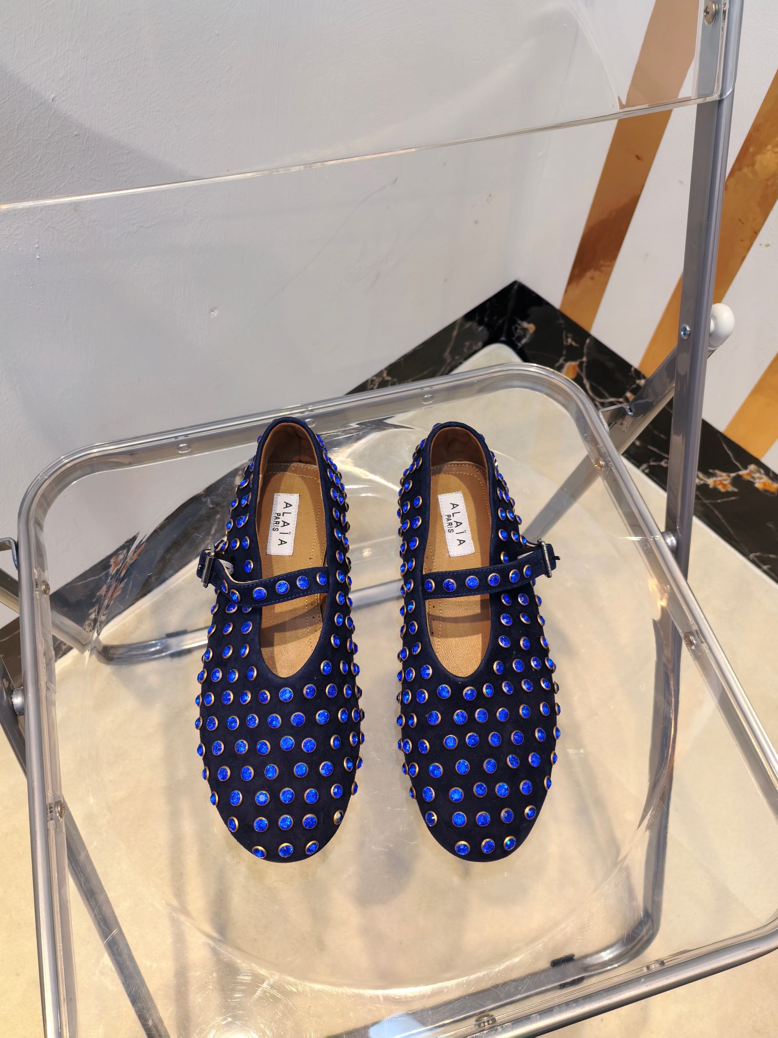 NO:222193,Factory Alaiains hot and fashionable must-have flat mules/grandmother shoes/ A popular ballet shoes made by Zhang Xiaohui, romantic, charming, comfortable and versatile original customized Yangjing/imported rhinestone sheepskin lining, original open mold rubber non-slip sole size 35-39 (40/41/42 custom made without return), ballet shoes, alaia, sheepskin, sheep19860909工厂出 Alaiains爆款时髦精必备平底穆勒鞋/奶奶鞋/ 被章小蕙带火的人气超高的一款芭蕾舞鞋,浪漫又迷人舒适百搭 原版订制羊京/进口水钻 羊皮内里,原版开模橡胶防滑大底 码数35-39（40/41/42订做不退换）,芭蕾舞鞋,alaia,sheepskin,sheep,Women's Shoes