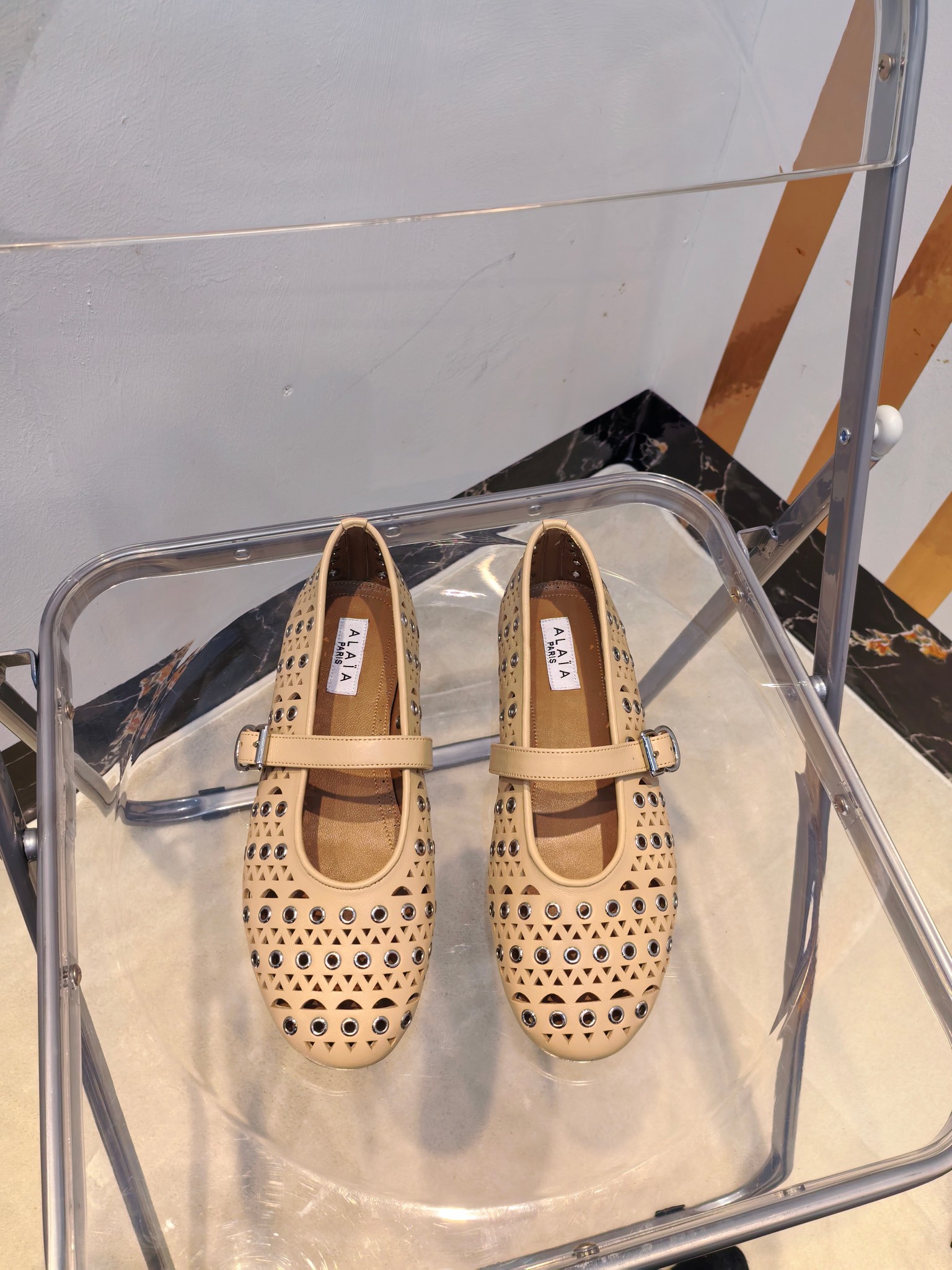 NO:222174,Factory Alaiains hot and fashionable must-have flat mules/grandmother shoes/ A popular ballet shoes made by Zhang Xiaohui, romantic, charming, comfortable and versatile original custom sheepskin sheepskin inner lining, original open mold rubber non-slip sole size 35-39 (40/41/42 custom made without return), ballet shoes, alaia, sheepskin19860909工厂出 Alaiains爆款时髦精必备平底穆勒鞋/奶奶鞋/ 被章小蕙带火的人气超高的一款芭蕾舞鞋,浪漫又迷人舒适百搭 原版订制羊皮 羊皮内里,原版开模橡胶防滑大底 码数35-39（40/41/42订做不退换）,芭蕾舞鞋,alaia,sheepskin,Women's Shoes