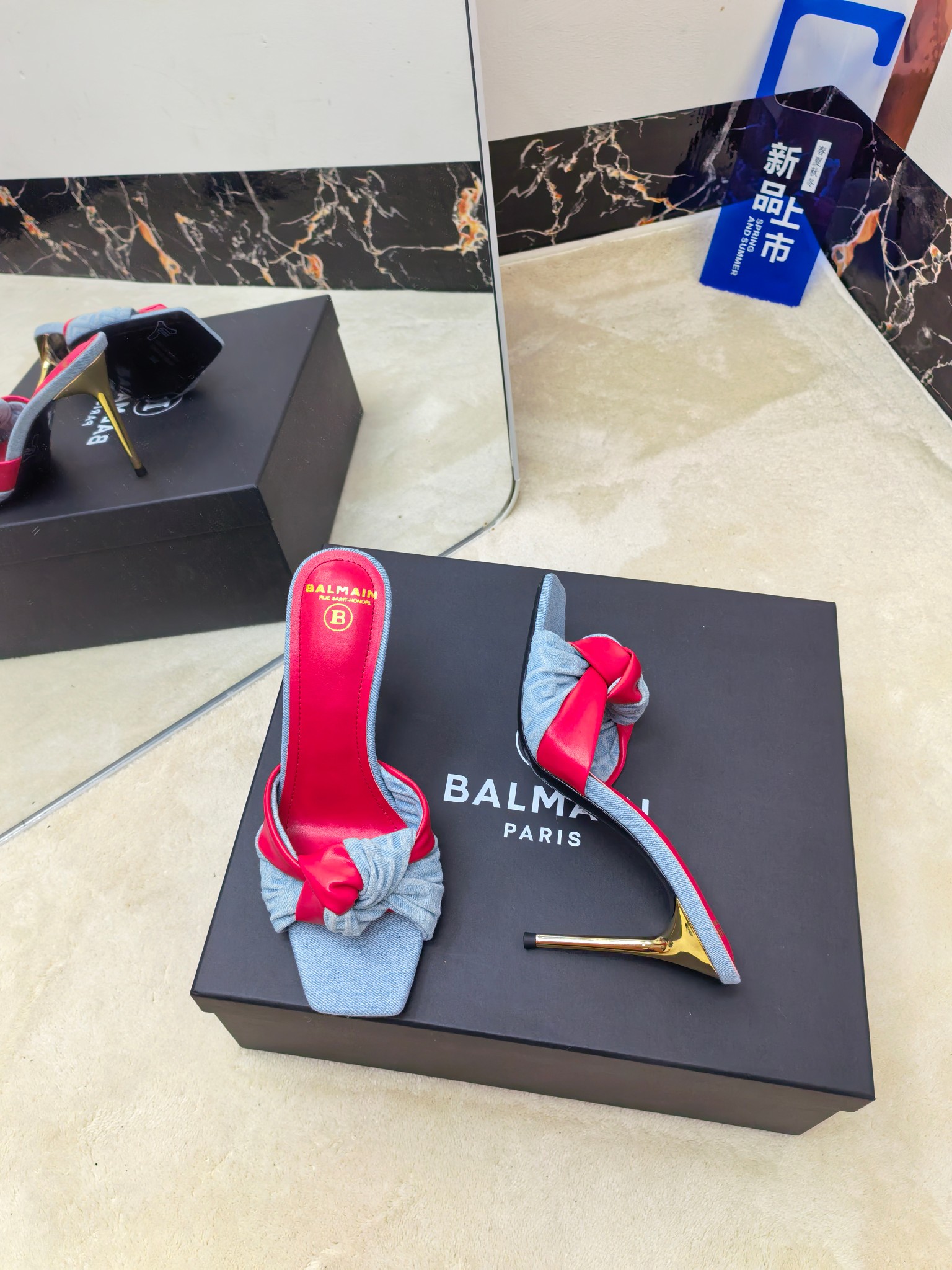 Balmain Balmain: French Fashion Icon Since 1945, Handcrafted Luxury Apparel with Unique Elements - 图片 8