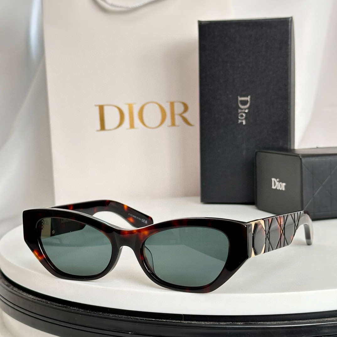  ‼️Dio*
Mod：Lady 95.22.B1I
Size：53-18-140
高版本
值得等待