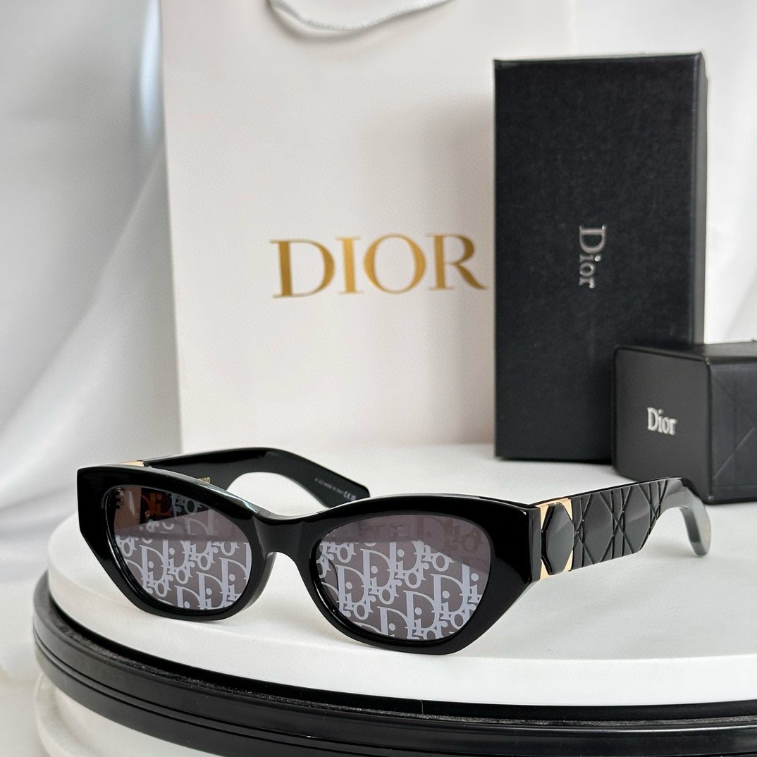  ‼️Dio*
Mod：Lady 95.22.B1I
Size：53-18-140
高版本
值得等待