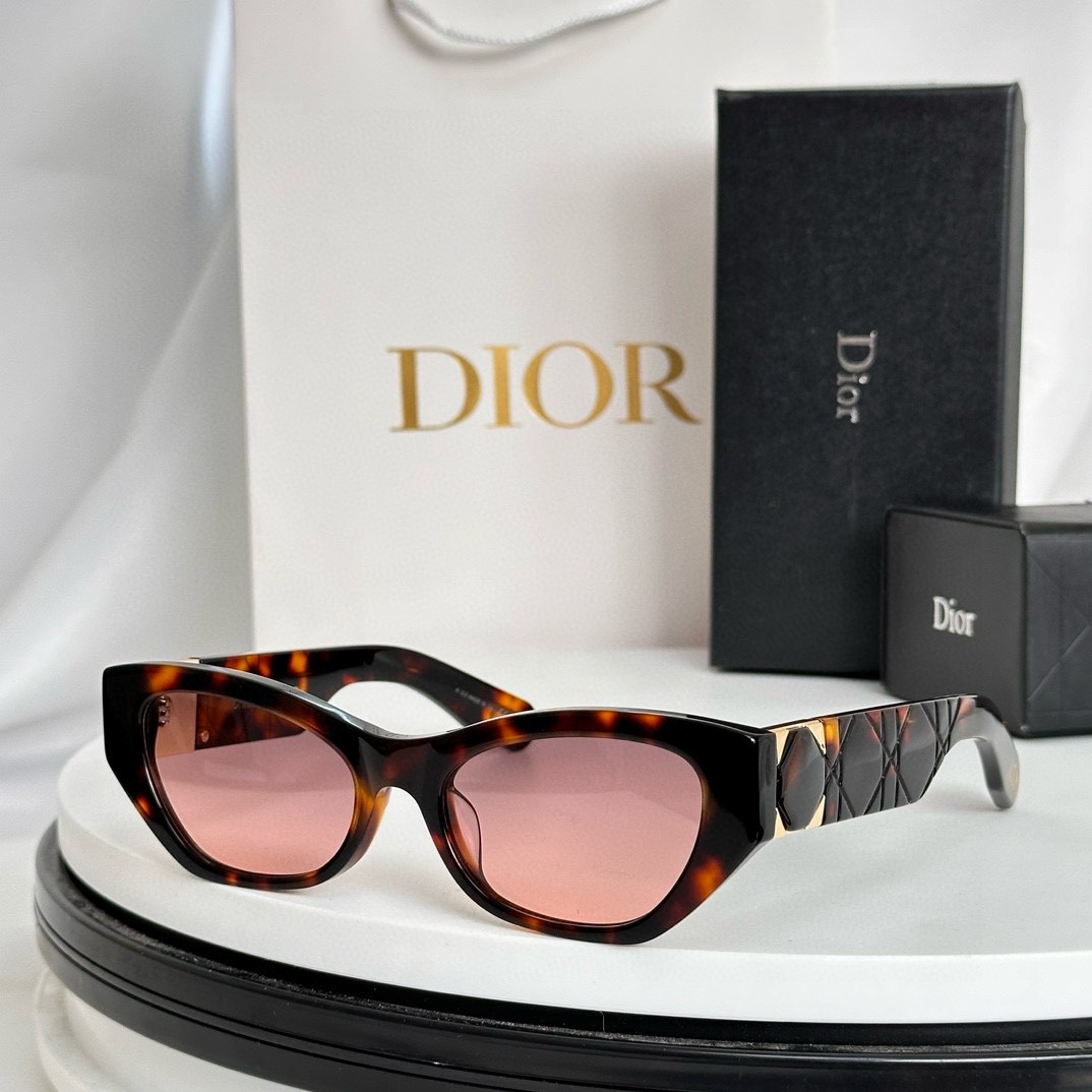  ‼️Dio*
Mod：Lady 95.22.B1I
Size：53-18-140
高版本
值得等待