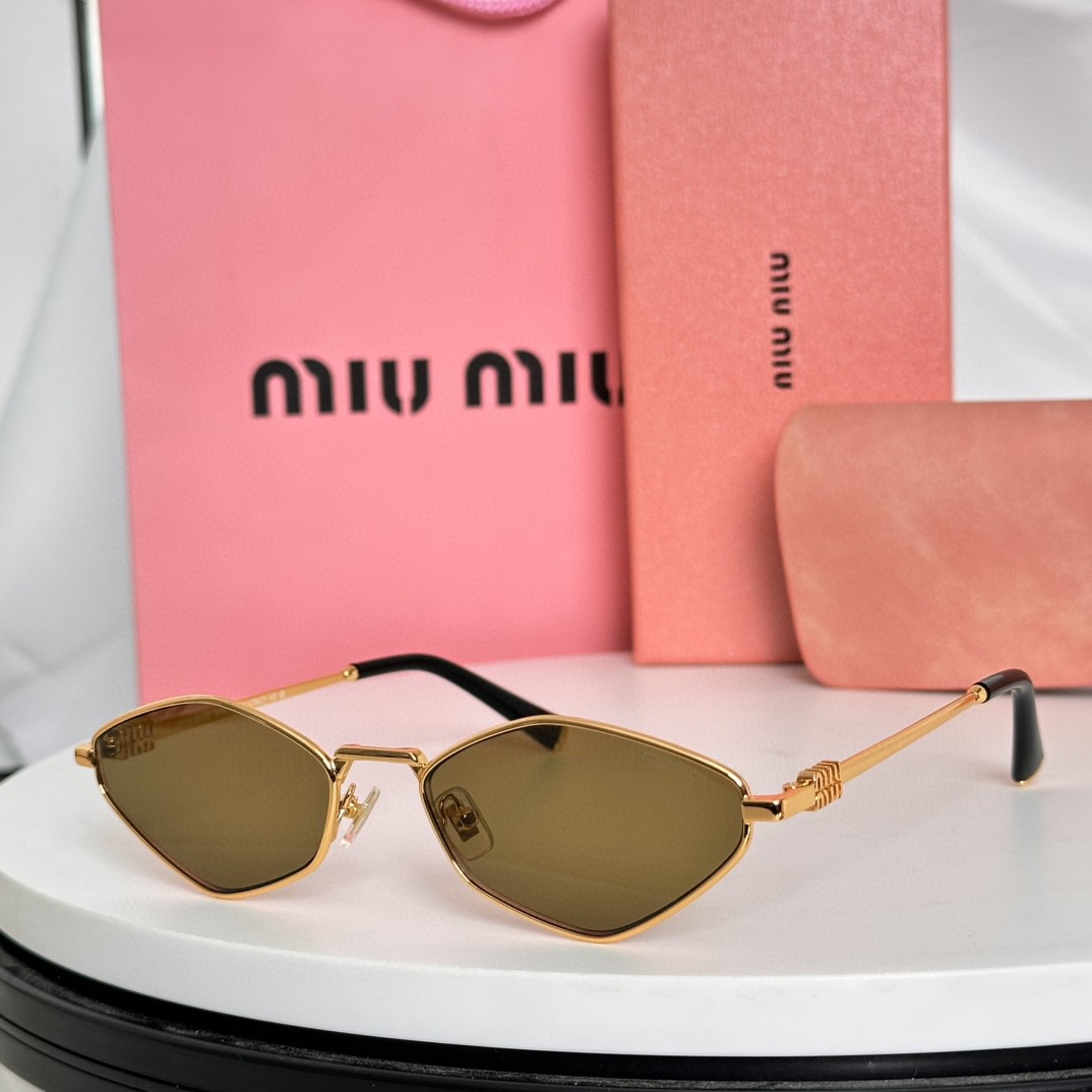  流行款  MIU M* MODELSMU56ZS
SIZE：56口17-145