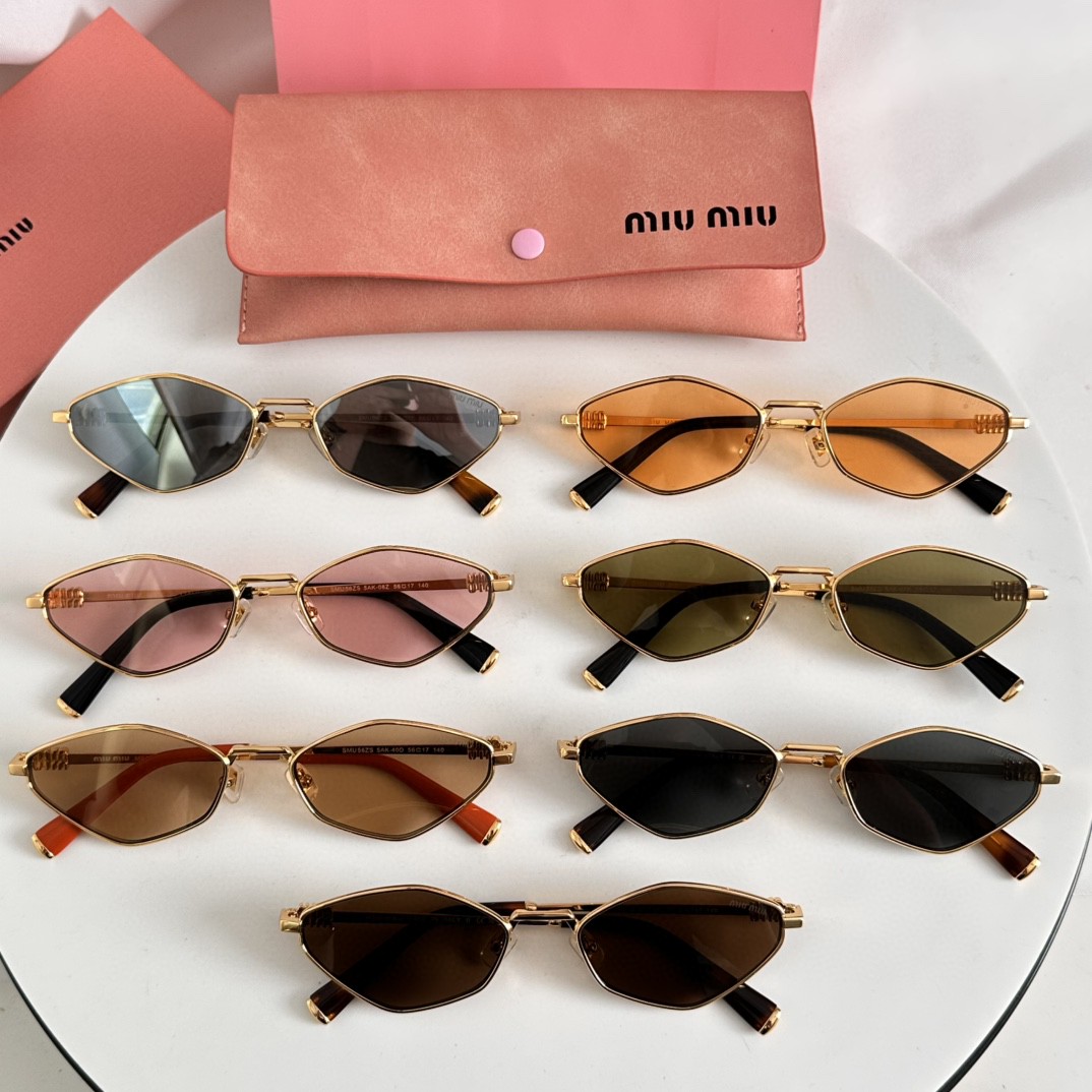  流行款  MIU M* MODELSMU56ZS
SIZE：56口17-145
