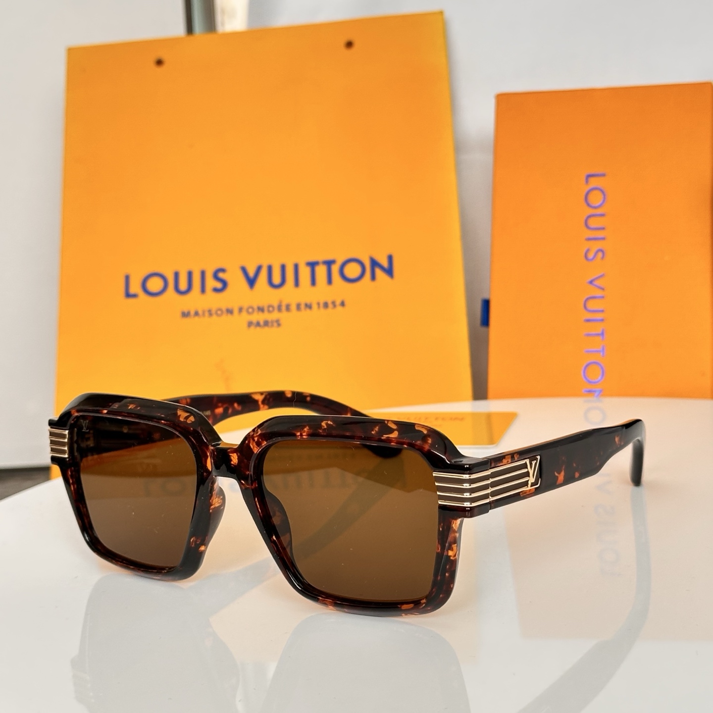 ‼️LOUIS VUITTO*✨✨✨MODEL：Z2828U✨✨✨ SIZE：56口20-145✨✨✨