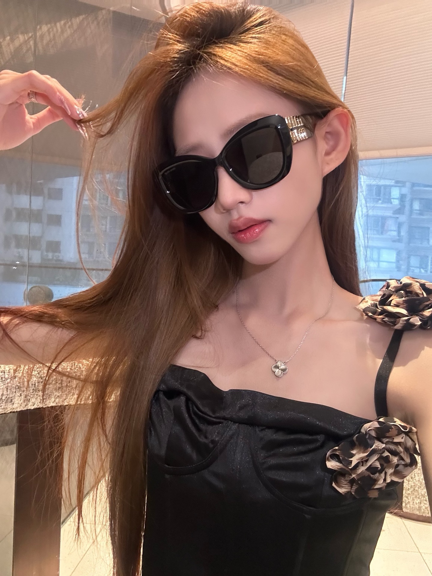 ‼️ 模特图 MIU M*🎀🎀🎀MODEL: SMU083Z🎀🎀🎀SIZE：52口19-135🎀🎀