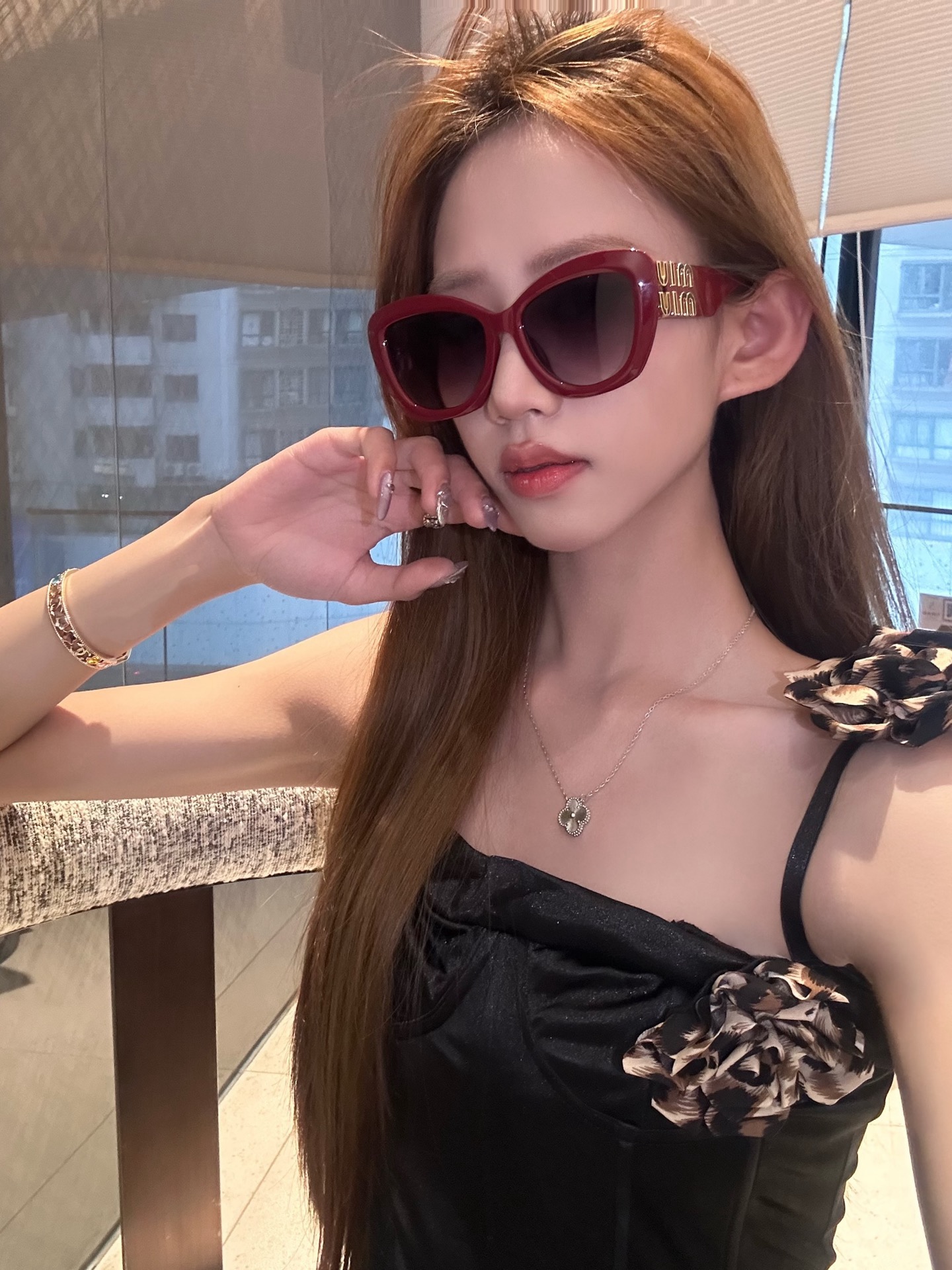 ‼️ 模特图 MIU M*🎀🎀🎀MODEL: SMU083Z🎀🎀🎀SIZE：52口19-135🎀🎀