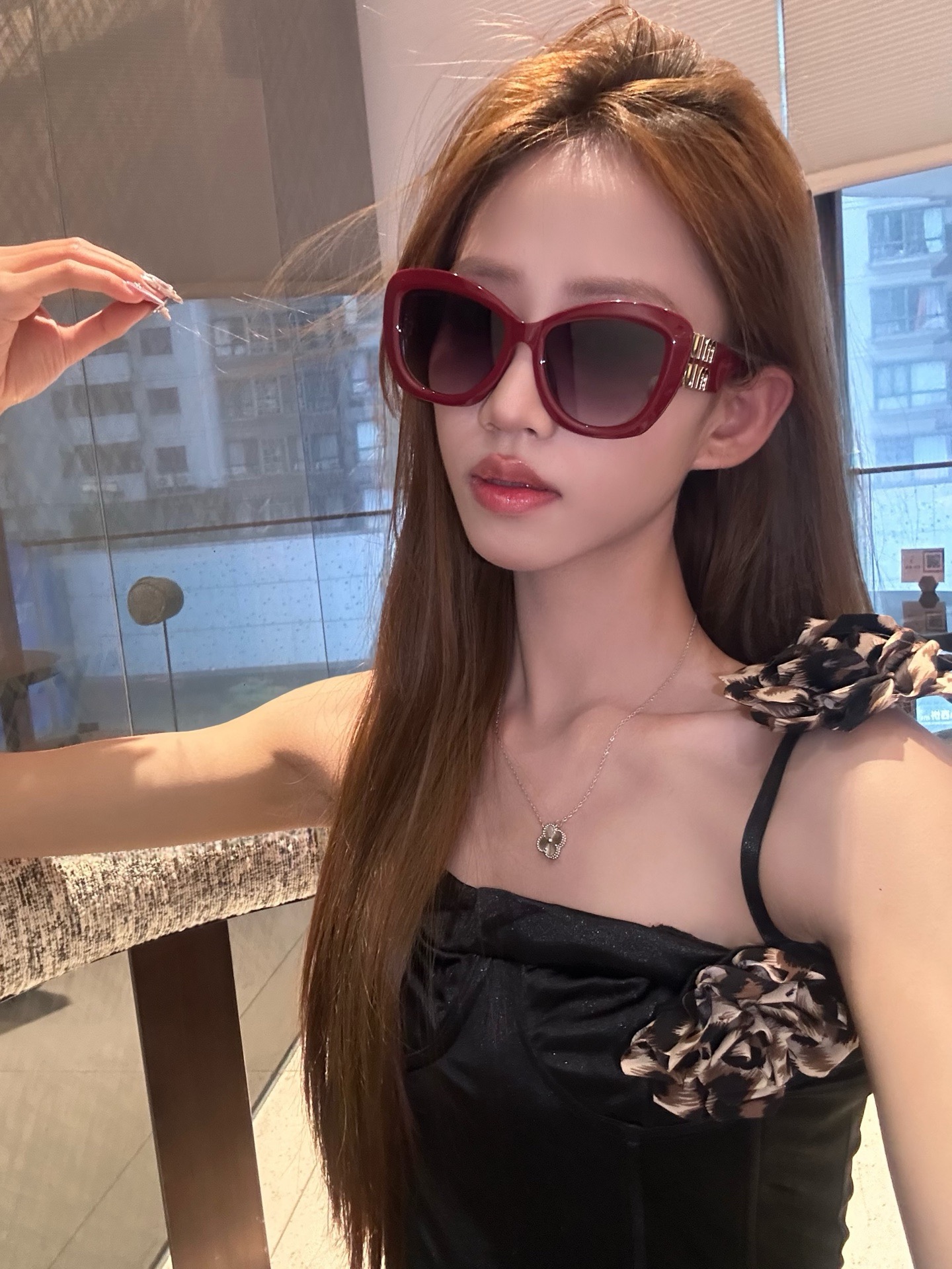 ‼️ 模特图 MIU M*🎀🎀🎀MODEL: SMU083Z🎀🎀🎀SIZE：52口19-135🎀🎀