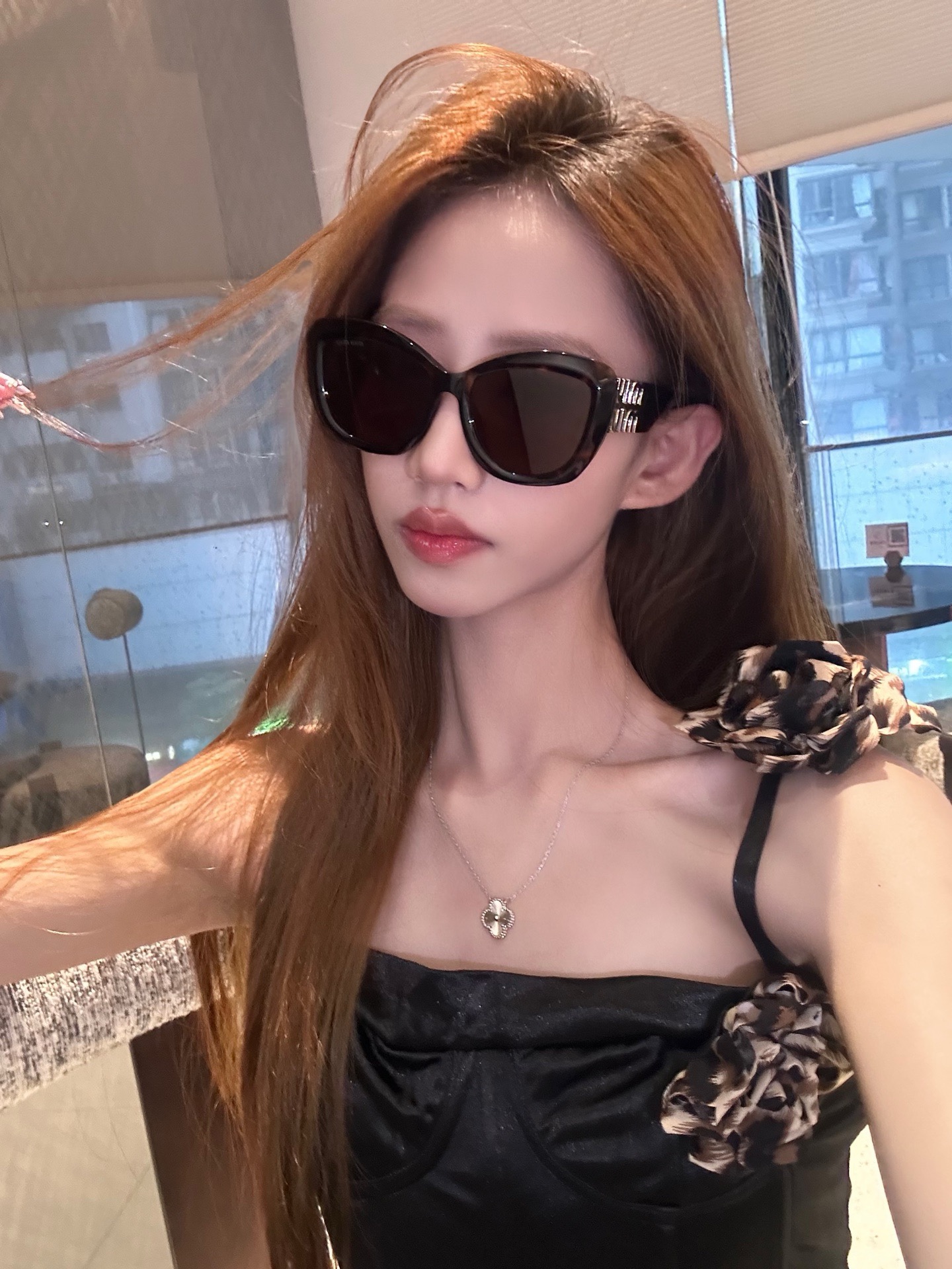 ‼️ 模特图 MIU M*🎀🎀🎀MODEL: SMU083Z🎀🎀🎀SIZE：52口19-135🎀🎀
