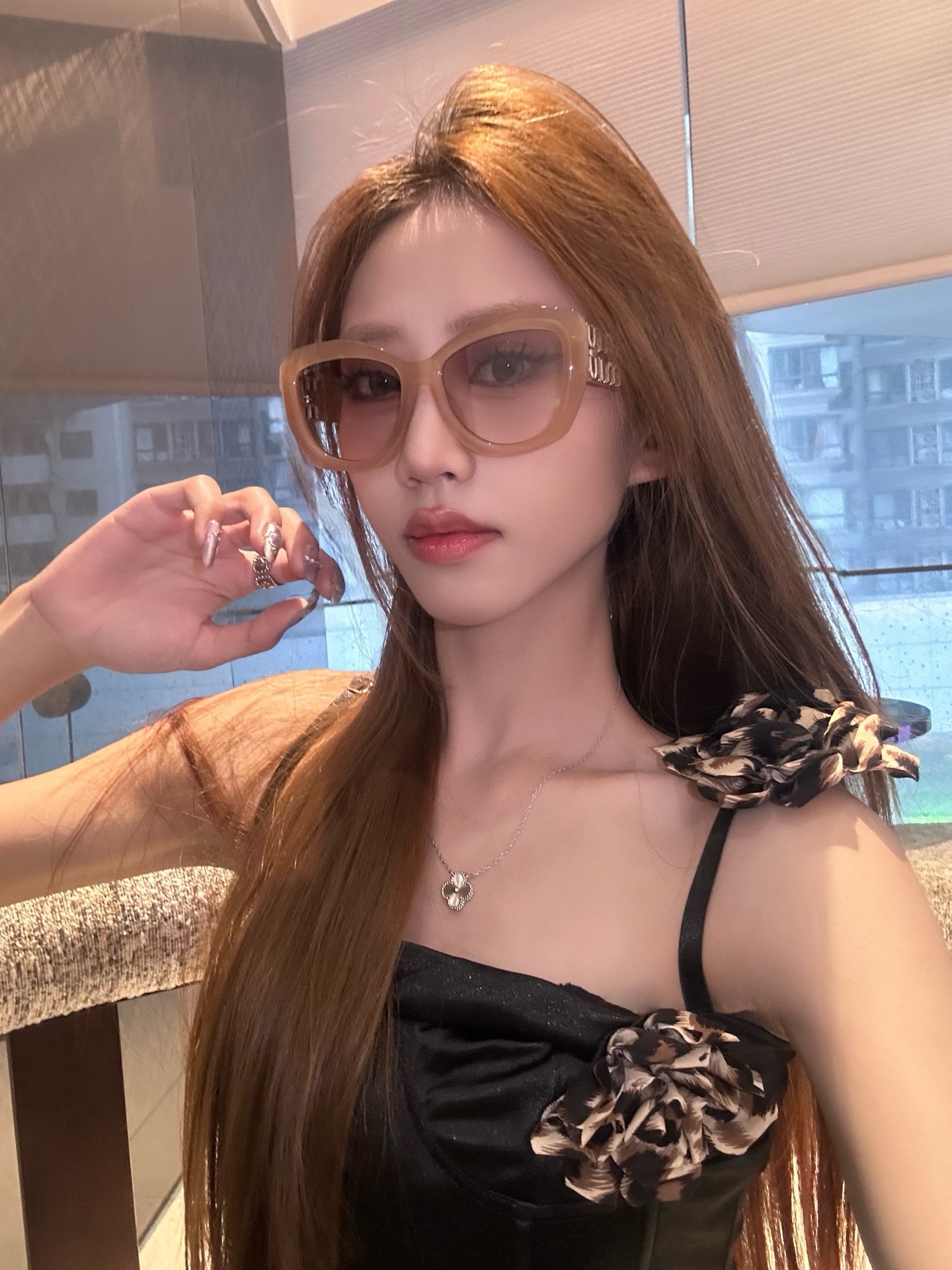 ‼️ 模特图 MIU M*🎀🎀🎀MODEL: SMU083Z🎀🎀🎀SIZE：52口19-135🎀🎀