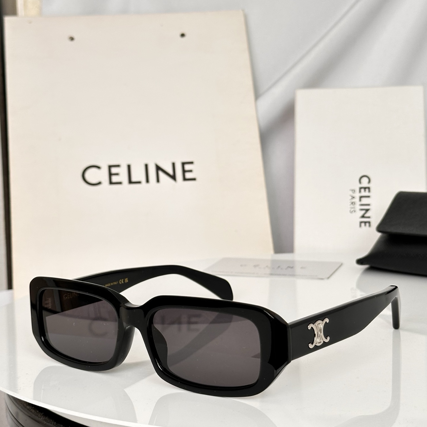 ‼️王安宇同款🕶 官网图 CELIN*🍂🍂🍂MODEL：CL4S335🍂🍂🍂SIZE：55口17-145