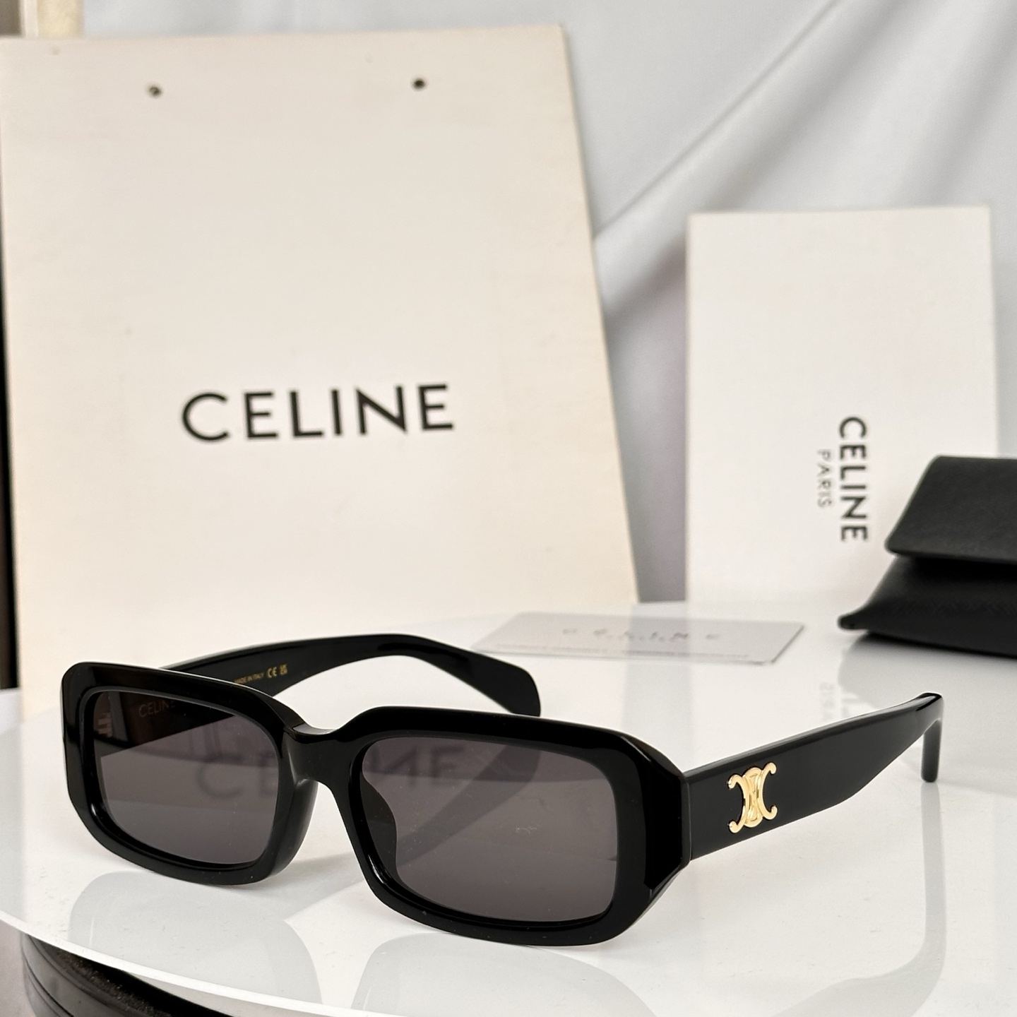 ‼️王安宇同款🕶 官网图 CELIN*🍂🍂🍂MODEL：CL4S335🍂🍂🍂SIZE：55口17-145