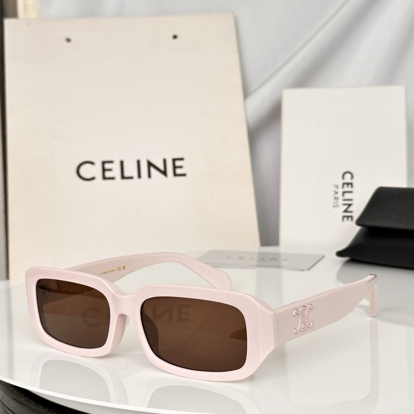 ‼️王安宇同款🕶 官网图 CELIN*🍂🍂🍂MODEL：CL4S335🍂🍂🍂SIZE：55口17-145