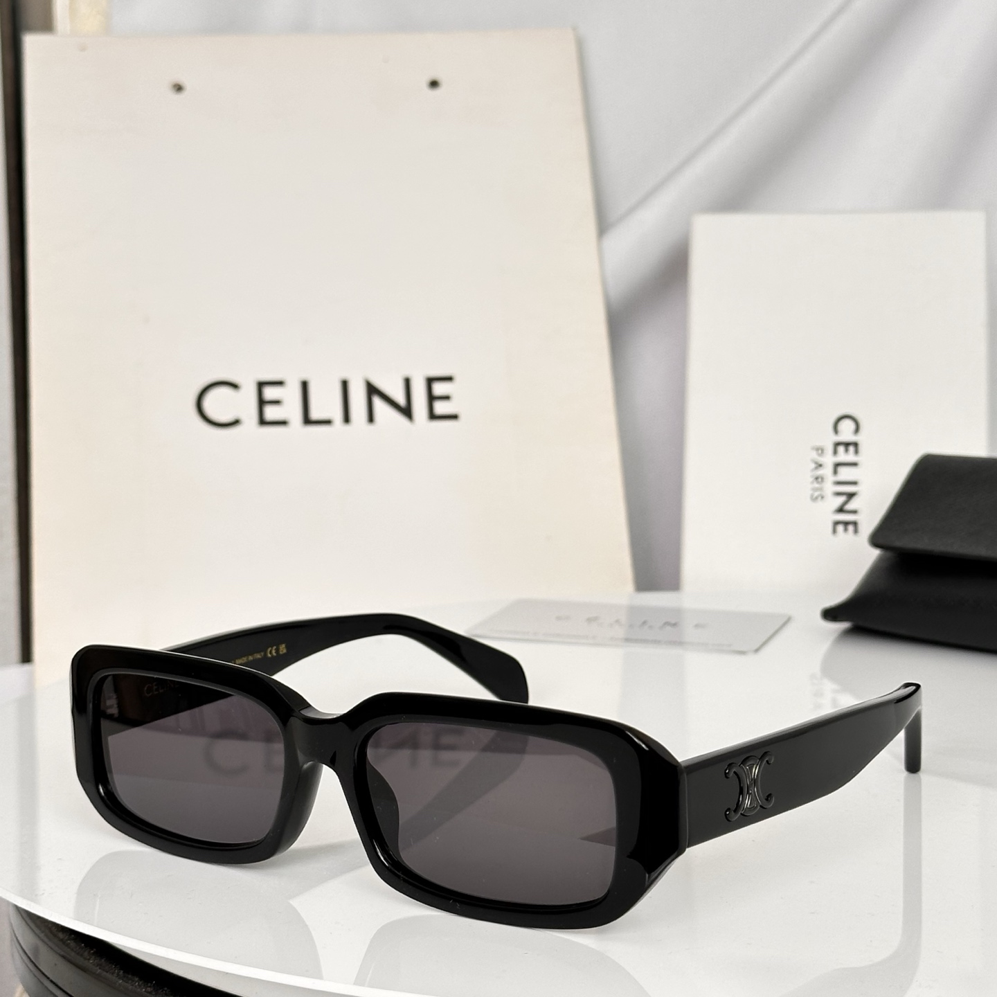 ‼️王安宇同款🕶 官网图 CELIN*🍂🍂🍂MODEL：CL4S335🍂🍂🍂SIZE：55口17-145