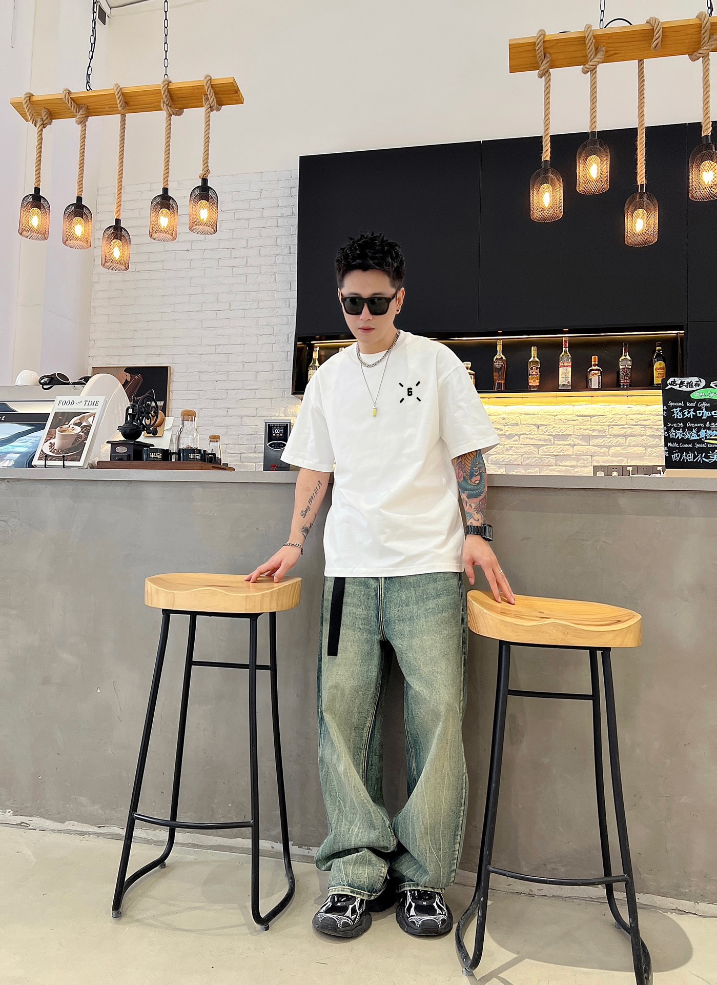 Yearly Blast Item: Letter Pattern T-Shirts & Protective Clothing with High-Quality Printing