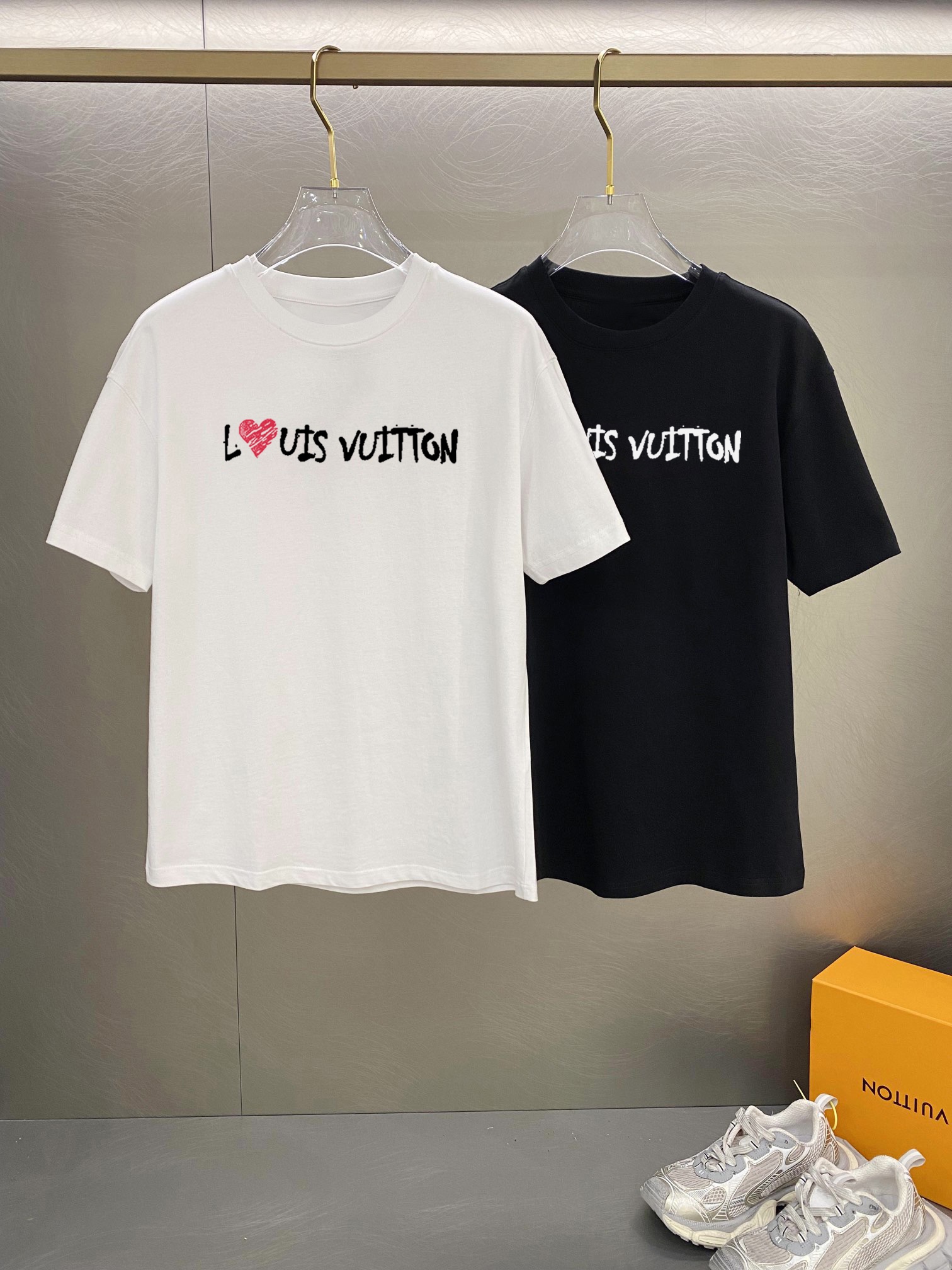 Louis Vuitton Clothing T-Shirt Black White Printing Cotton Short Sleeve