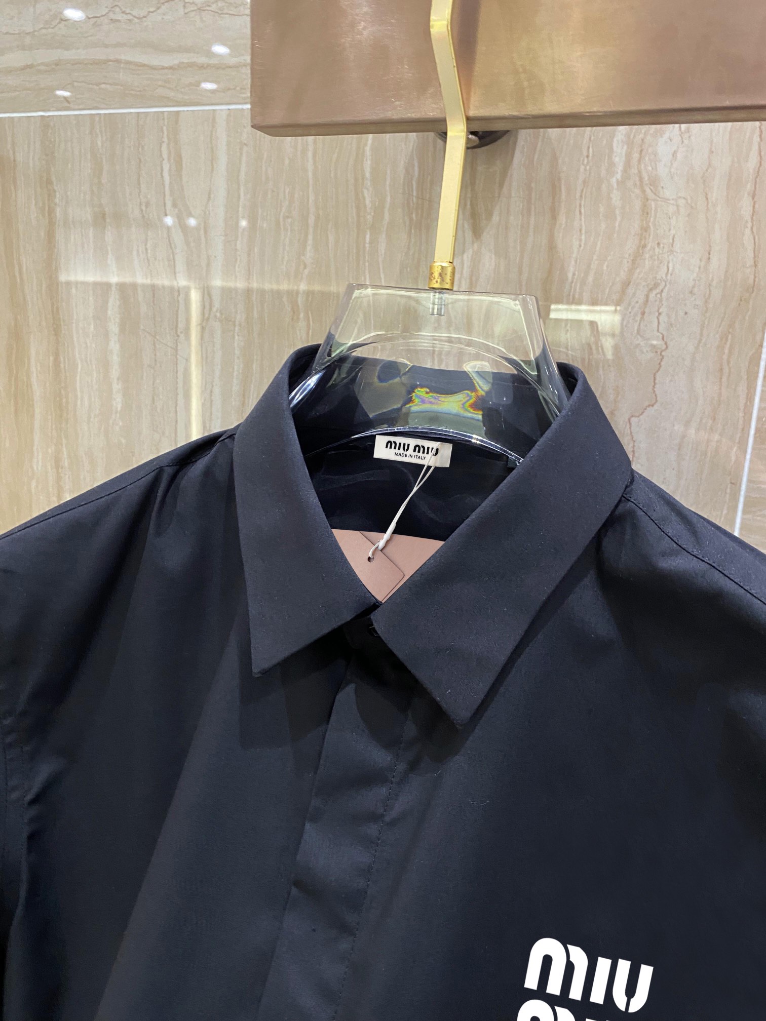 Luxurious Natural Cotton Shirt for Cabinet Members: Sizes 38-42, Black and White. - 图片 6