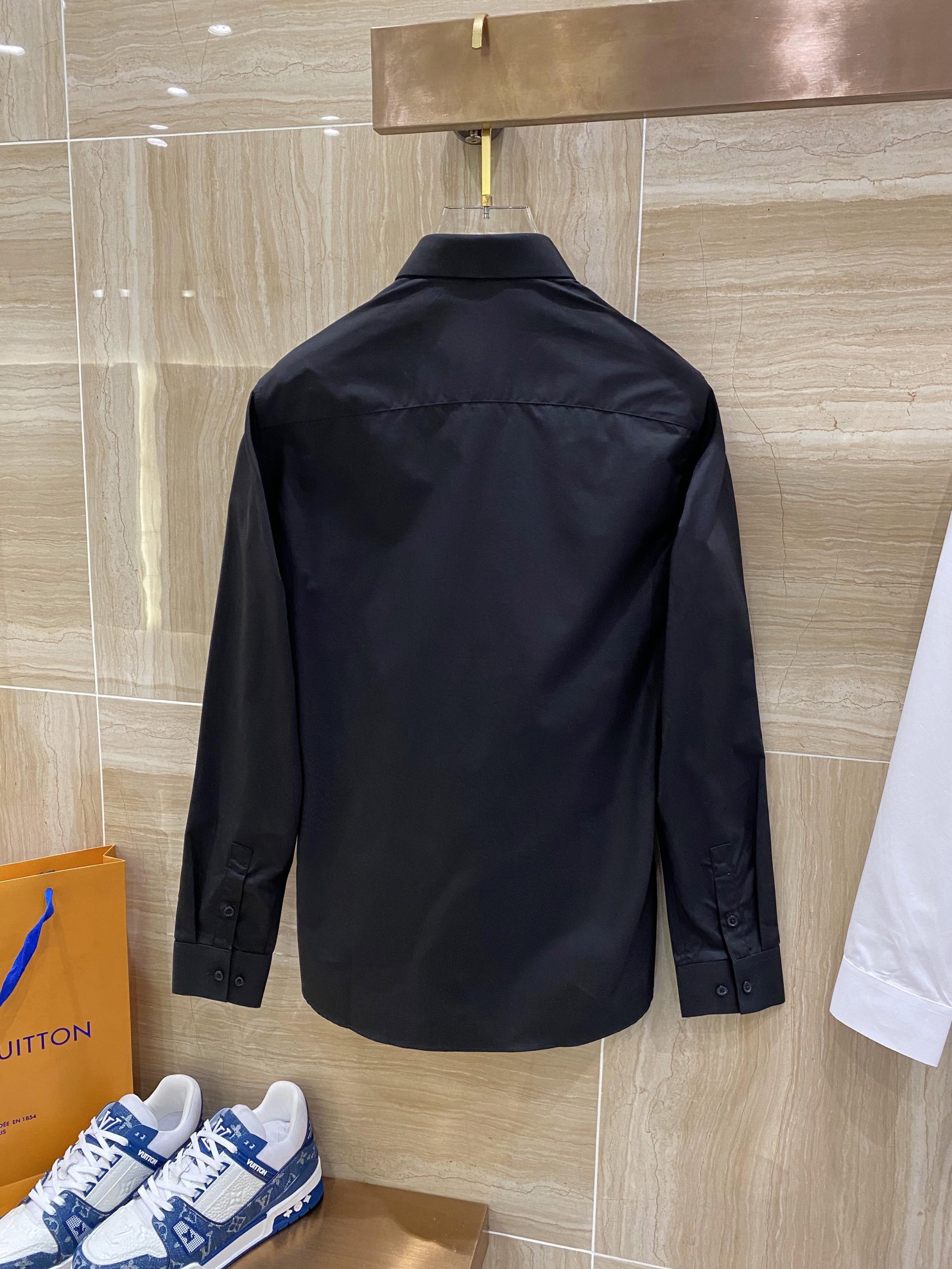 Moncler Men’s Cotton Shirt with Brass Details in Black and White, Sizes 38-42 - 图片 5