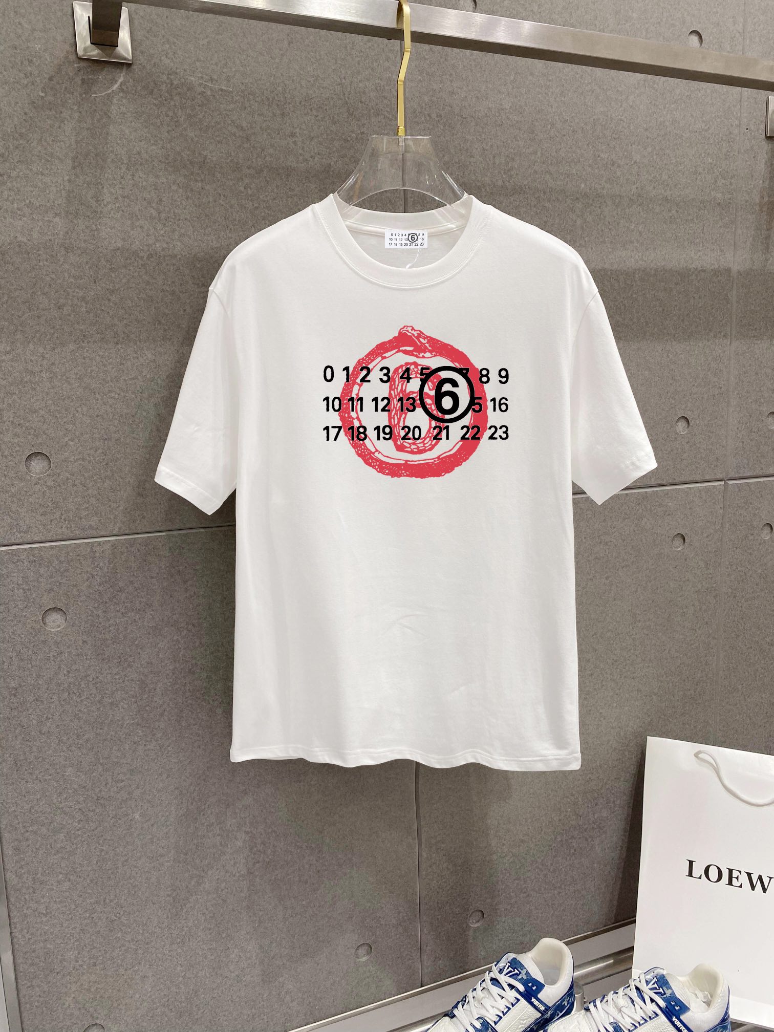 Magella 2025 Official Double-Stamped T-Shirts: High-Quality, Expensive, and Reduced Pattern. - 图片 1