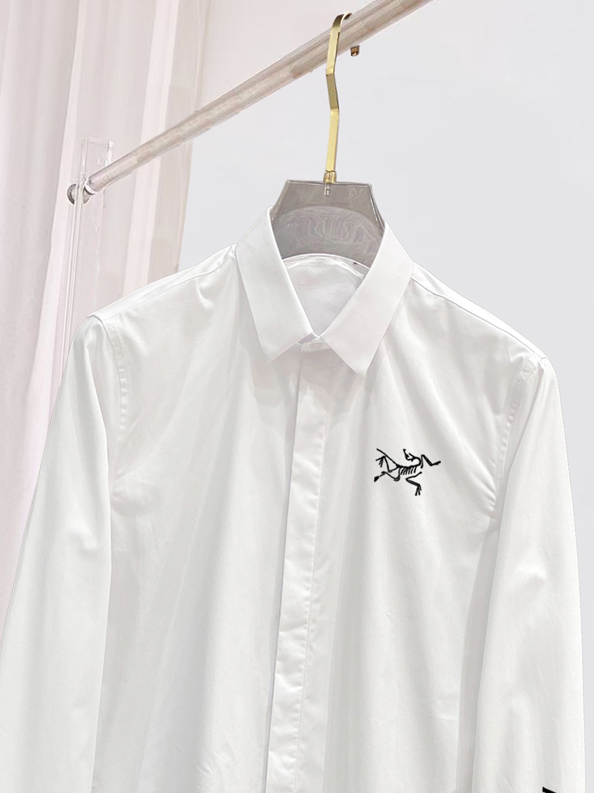 Luxurious Arcteryx Men’s Cotton Shirt in Black and White, Sizes 38-43 - 图片 3