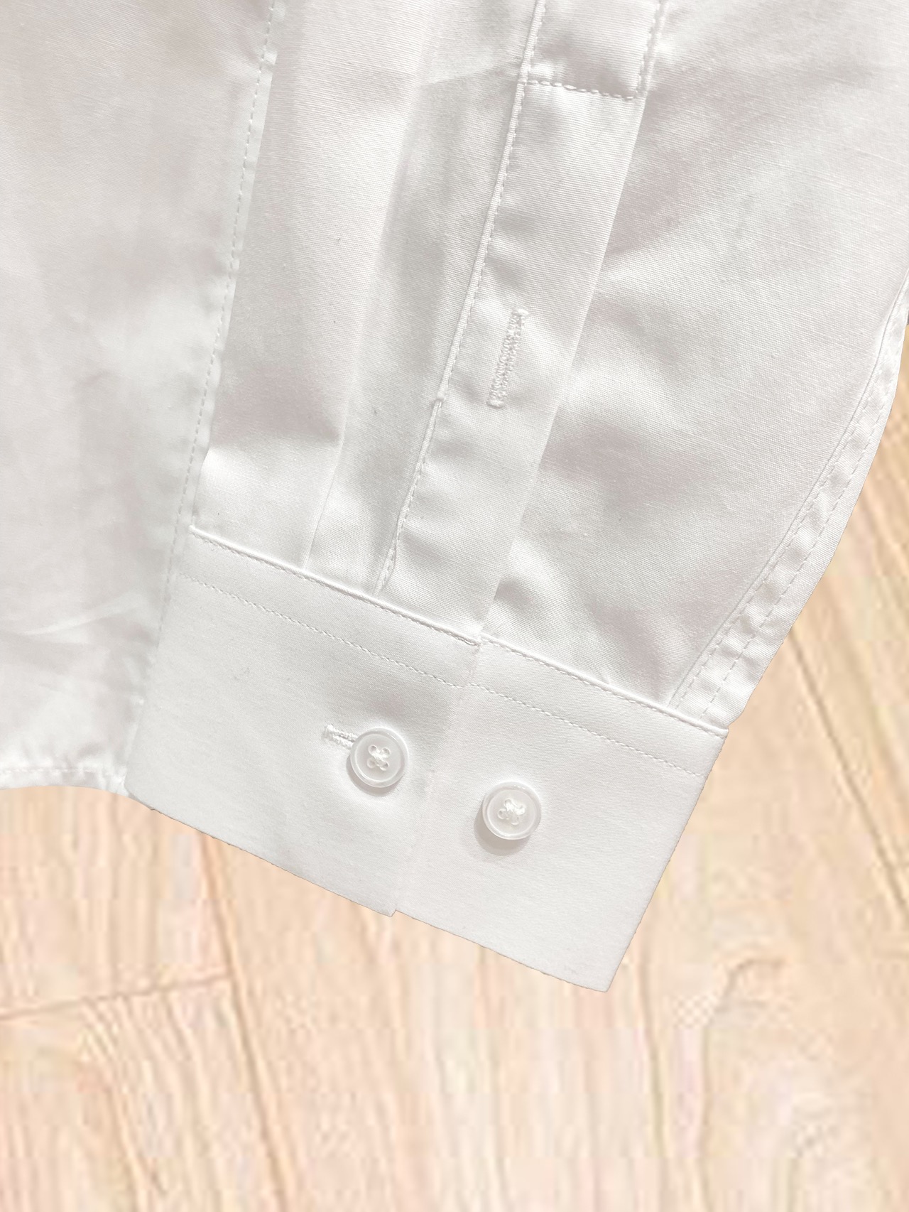 Luxurious Arcteryx Men’s Cotton Shirt in Black and White, Sizes 38-43 - 图片 5