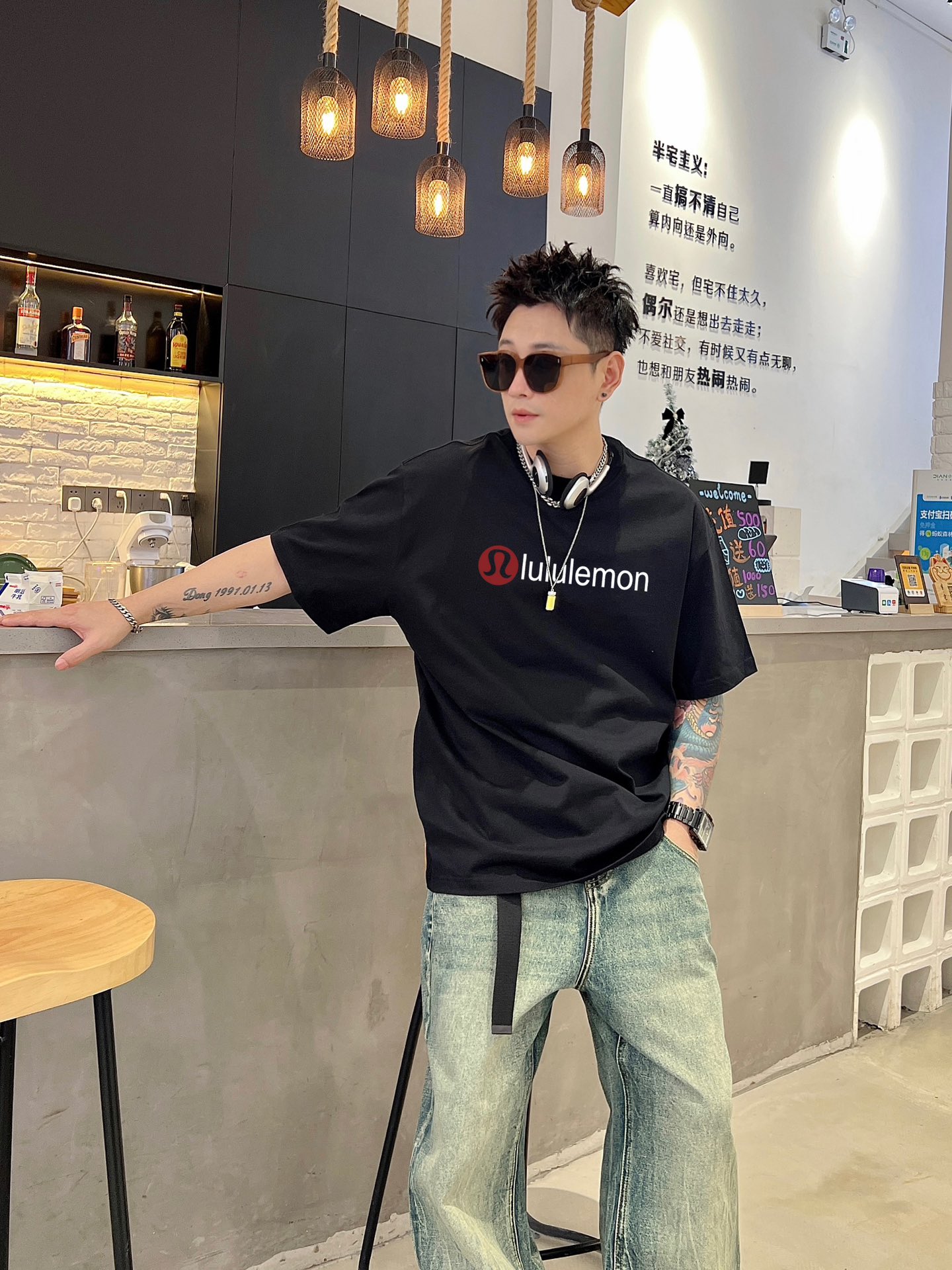 Lululemon’s New Double-Stamp T-Shirts: Annual Blast Sheets with Large-Scale Prints - 图片 6