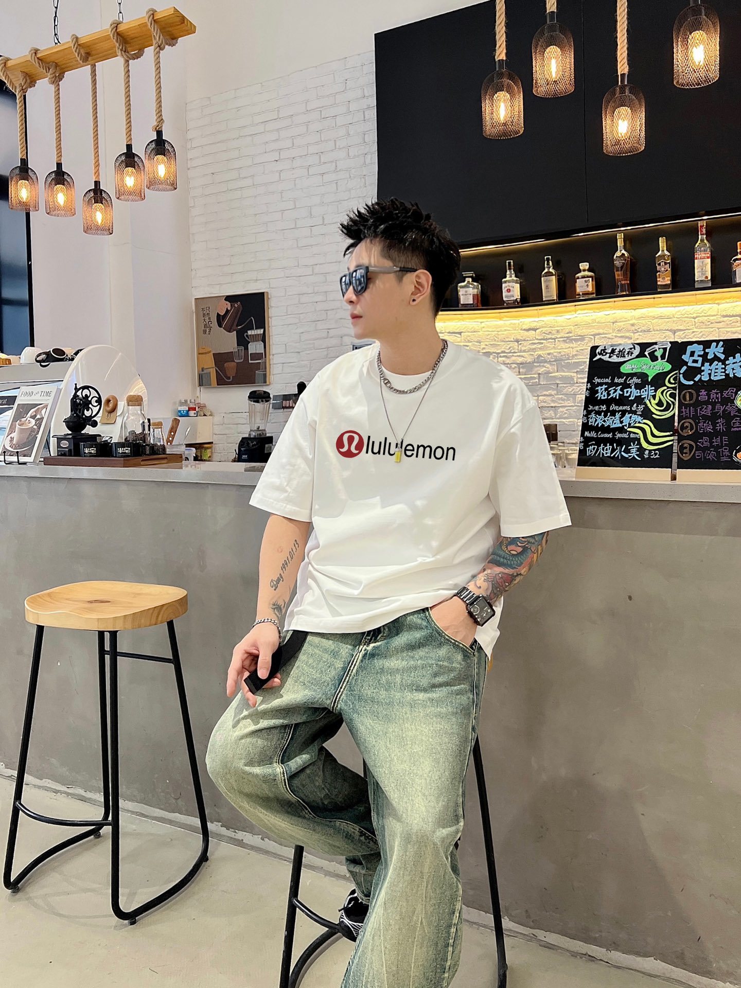 Lululemon’s New Double-Stamp T-Shirts: High-Quality Fabric, Large-Scale Prints, Variety of Sizes - 图片 5