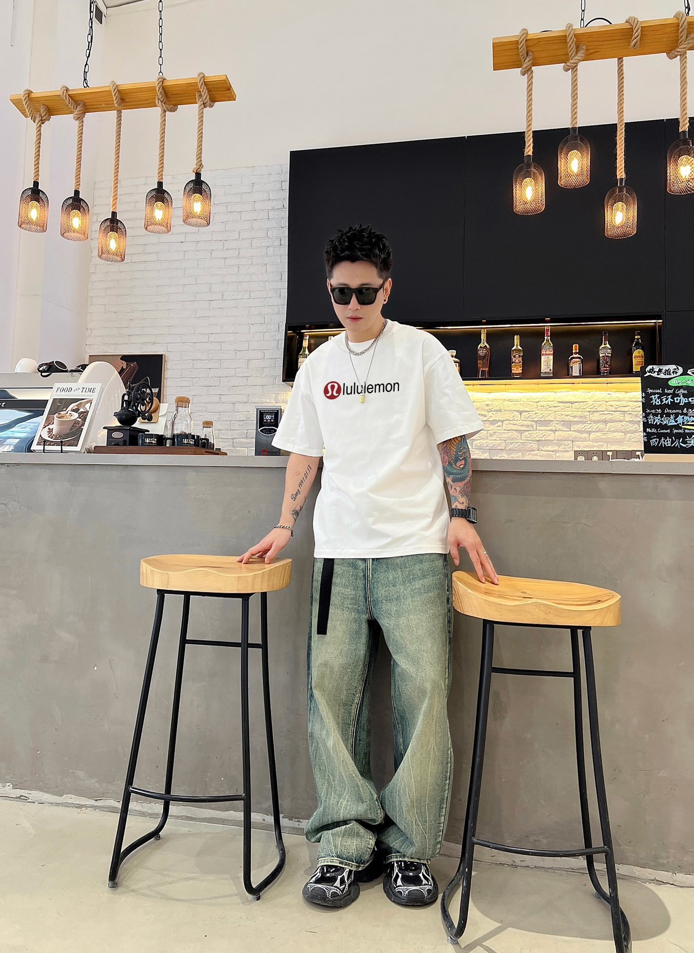 Lululemon’s New Double-Stamp T-Shirts: High-Quality Fabric, Large-Scale Prints, Variety of Sizes - 图片 2