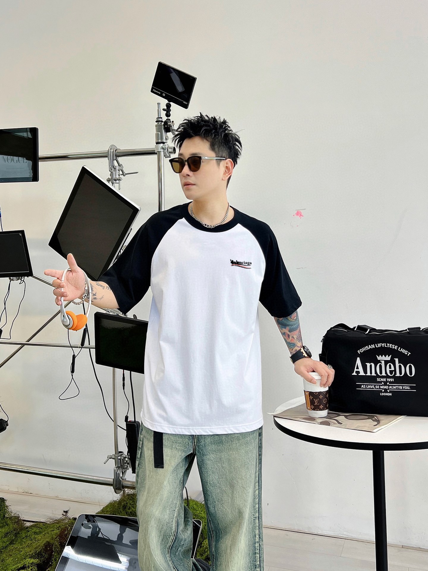 Paris Family’s High-Tech T-Shirts: Double-Stamped, Lightweight, and Size-Reduced Patterns - 图片 1