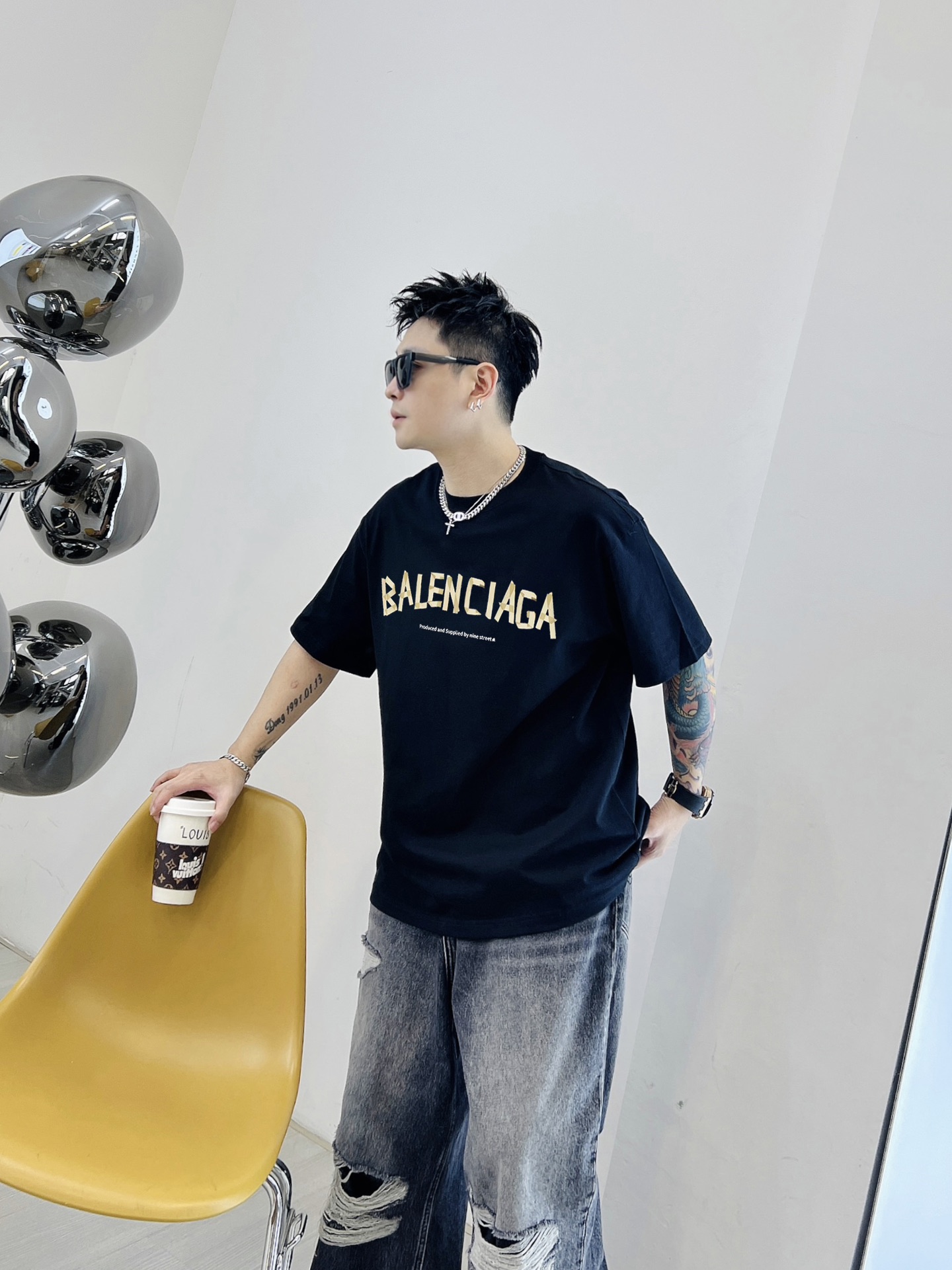 Cotton Double Fabric for Men’s Black and White Long Sleeve Shirts, Various Sizes. - 图片 1