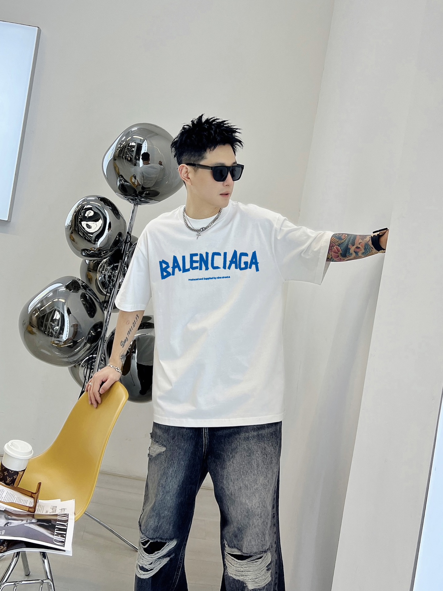 Cotton Fabric for Men’s Black and White Long Sleeve Shirts, Various Sizes Available - 图片 4