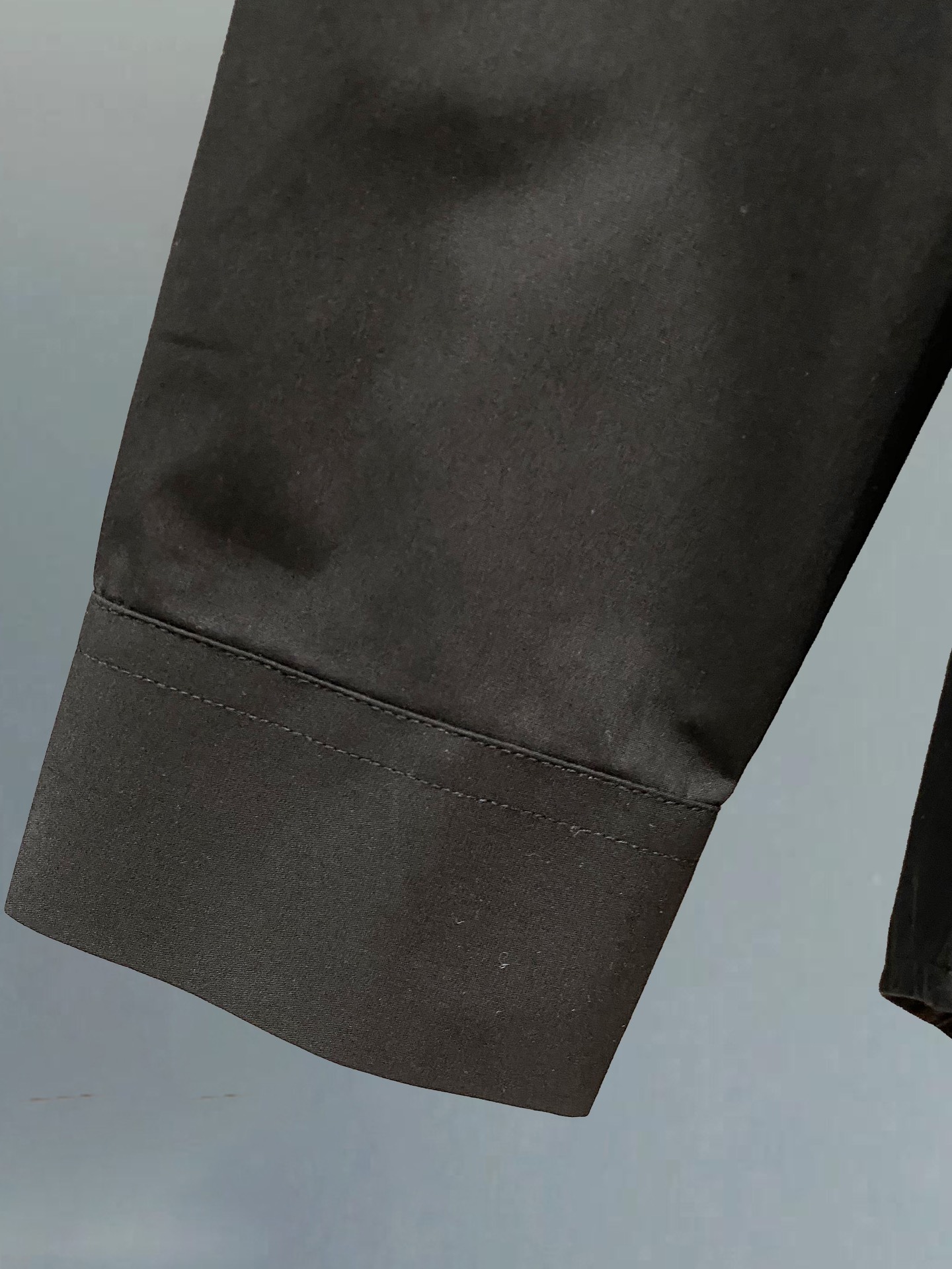Men’s Prada Shirt in Natural Cotton, Comfortable and Luxurious, Sizes 38-43, Black and White - 图片 6
