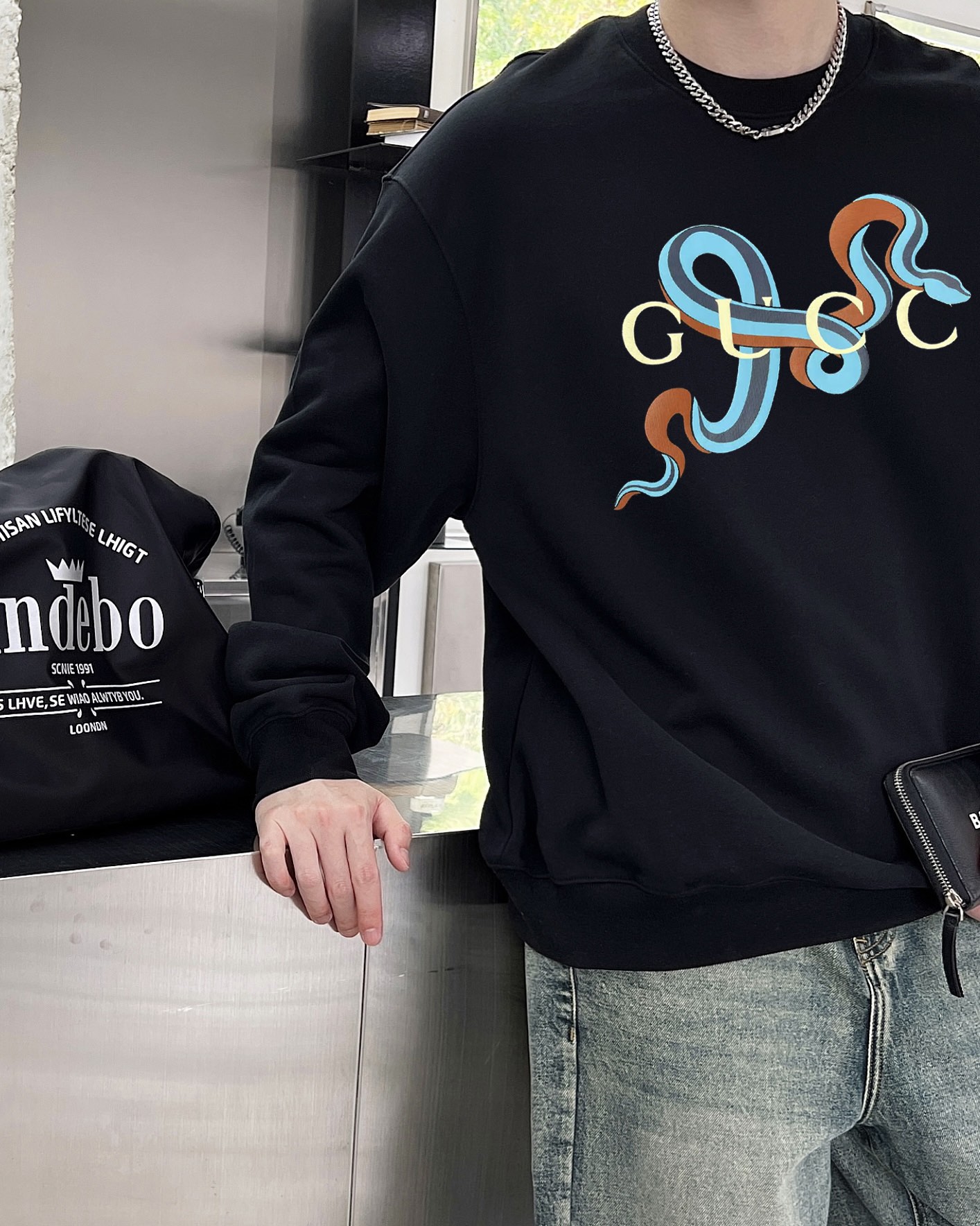 ￼ ￼ ￼ ￼ ￼ ￼ ￼ ￼ ￼ 古驰 官网 新款字母印花双层重工字母图案不管是T桖还是卫衣都是每年的