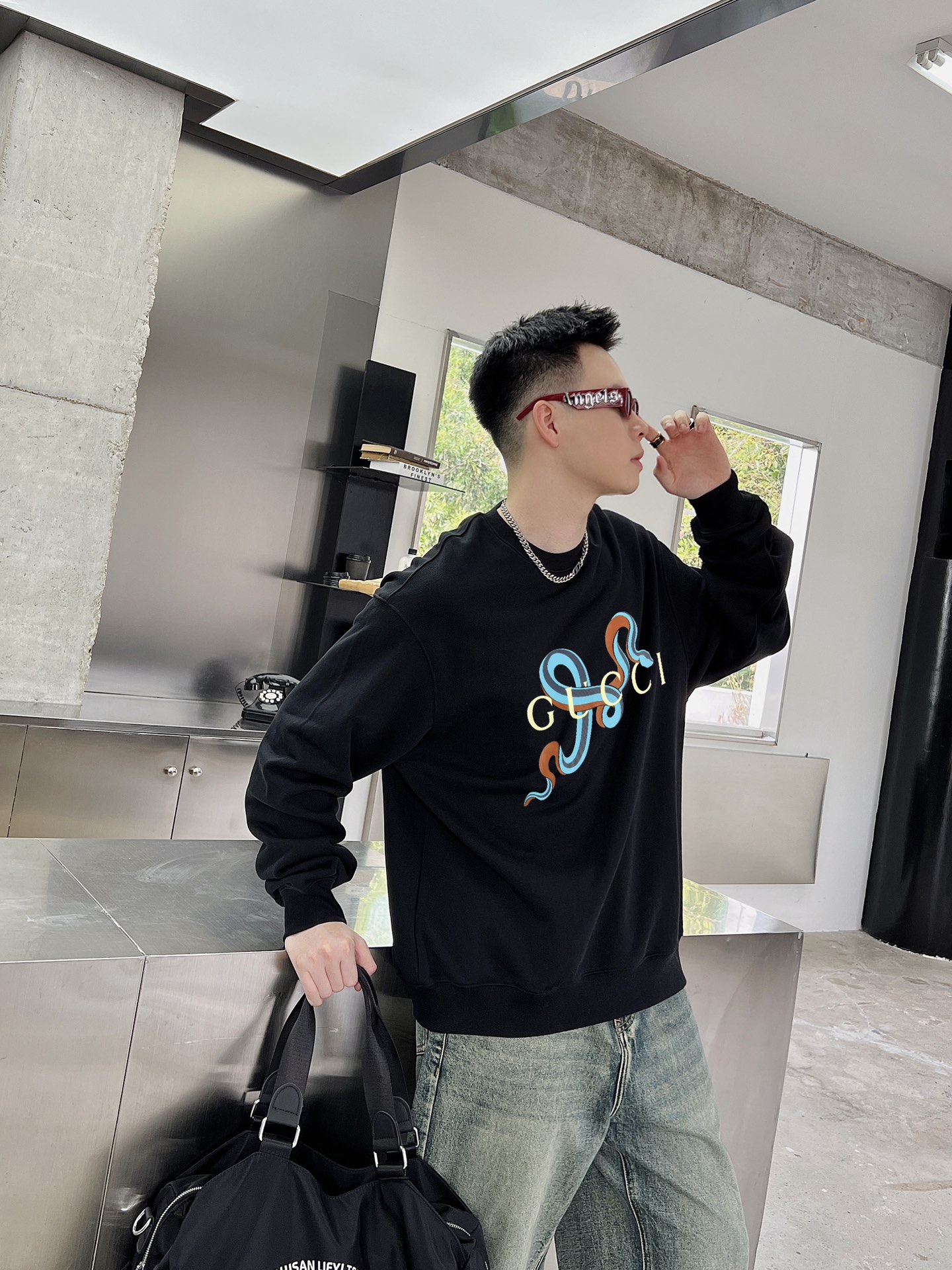 ￼ ￼ ￼ ￼ ￼ ￼ ￼ ￼ ￼ 古驰 官网 新款字母印花双层重工字母图案不管是T桖还是卫衣都是每年的