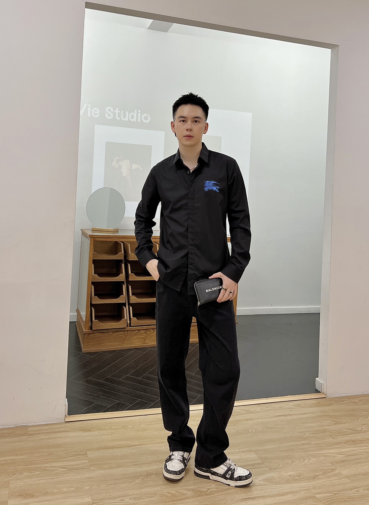 巴宝莉 最新款男士必备款长袖衬衫，100%天然棉，舒服透气，原单狠货，原版面料，柔软舒适，上身高端又奢华