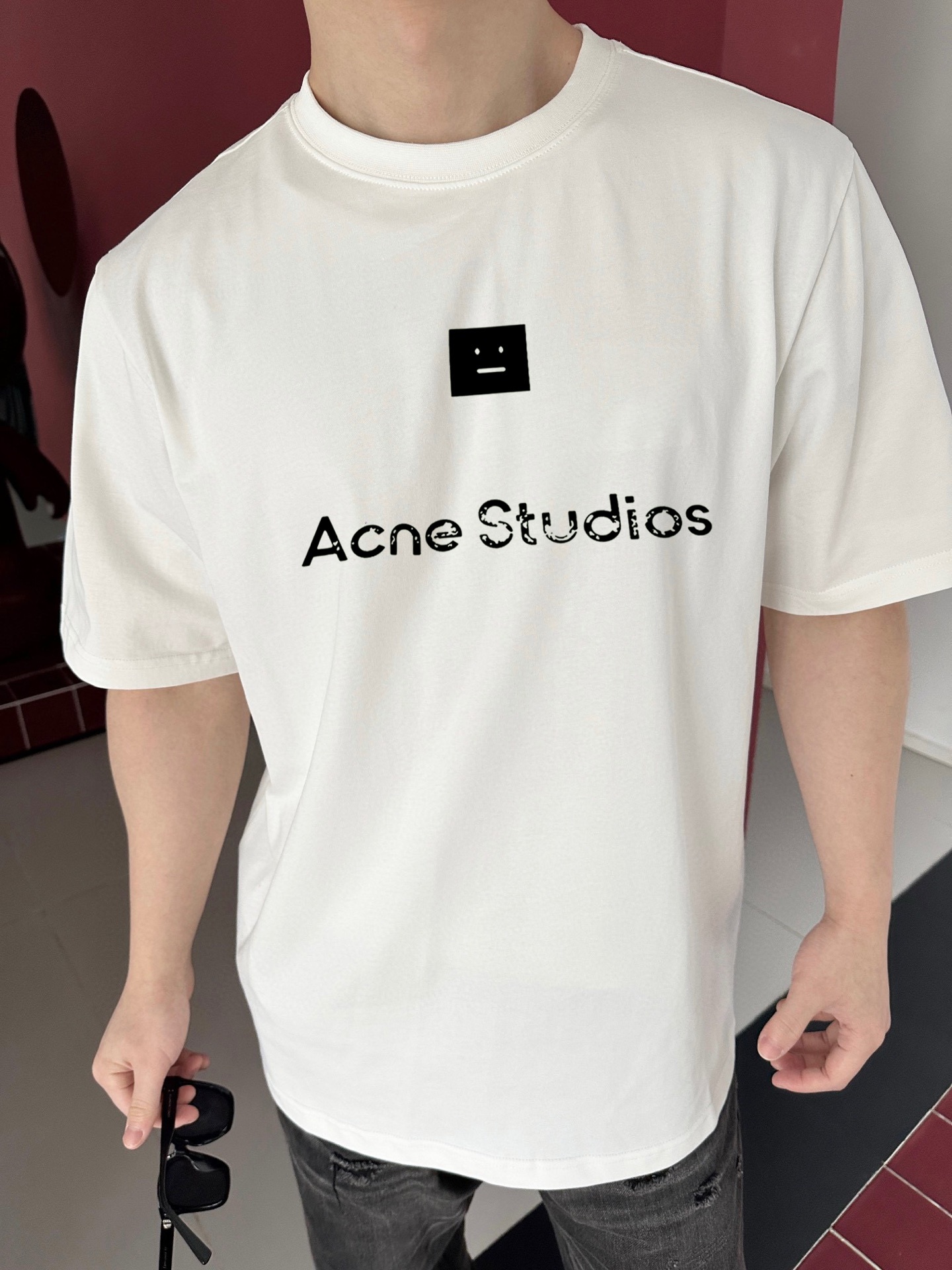         ACNE 新款字母印花双层重工短袖T桖 字母图案不管是