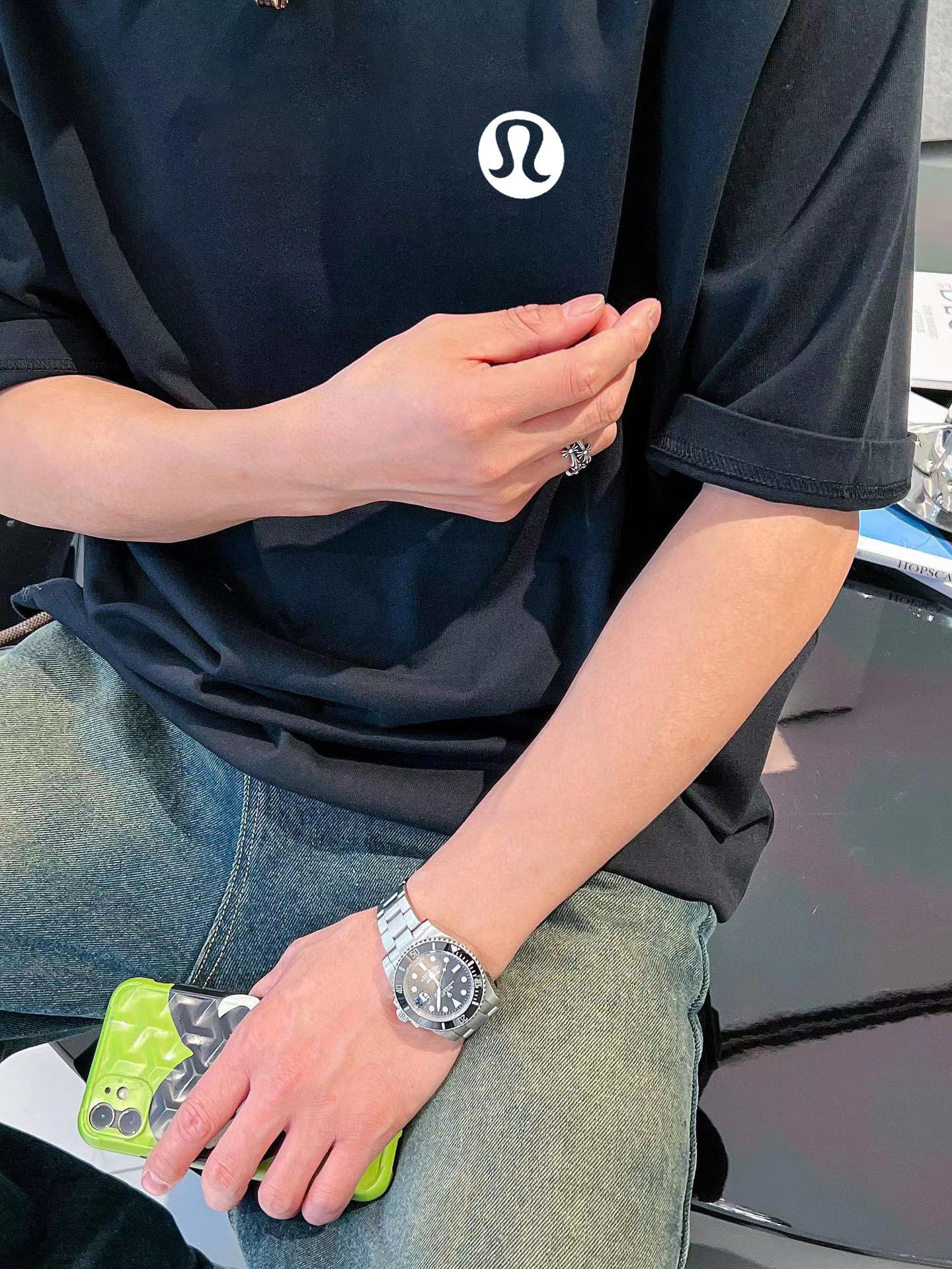         LULU 新款字母印花双层重工短袖T桖 字母图案不管是
