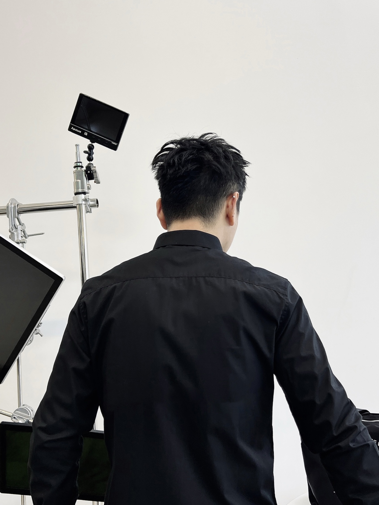 ￼ 迪奥 最新款男士必备款衬衫，100%天然棉，舒服透气，原单狠货，原版面料，柔软舒适，上身高端又奢华，