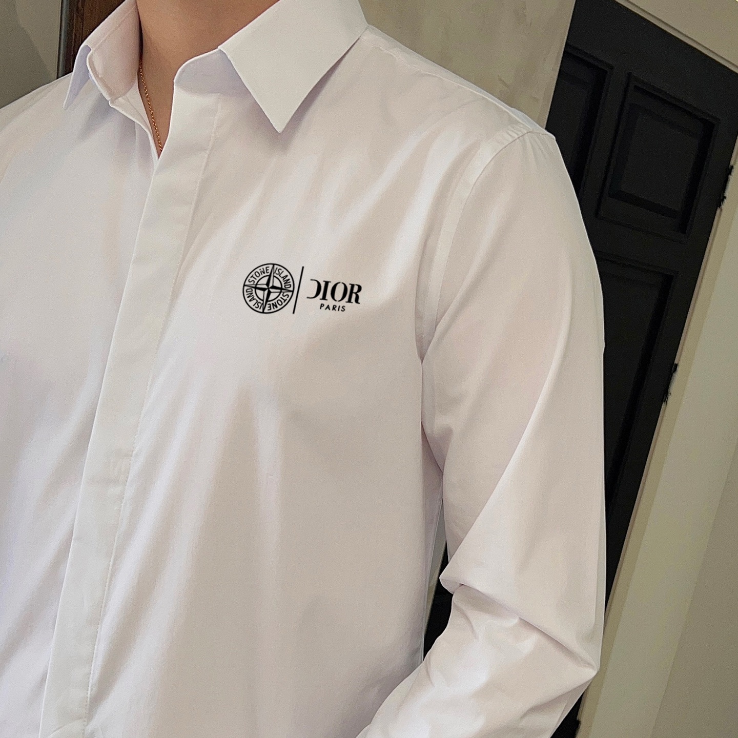 F940 DR 迪奥 最新款男士必备款衬衫，100%天然棉，舒服透气，原单狠货，原版面料，柔软舒适，上身