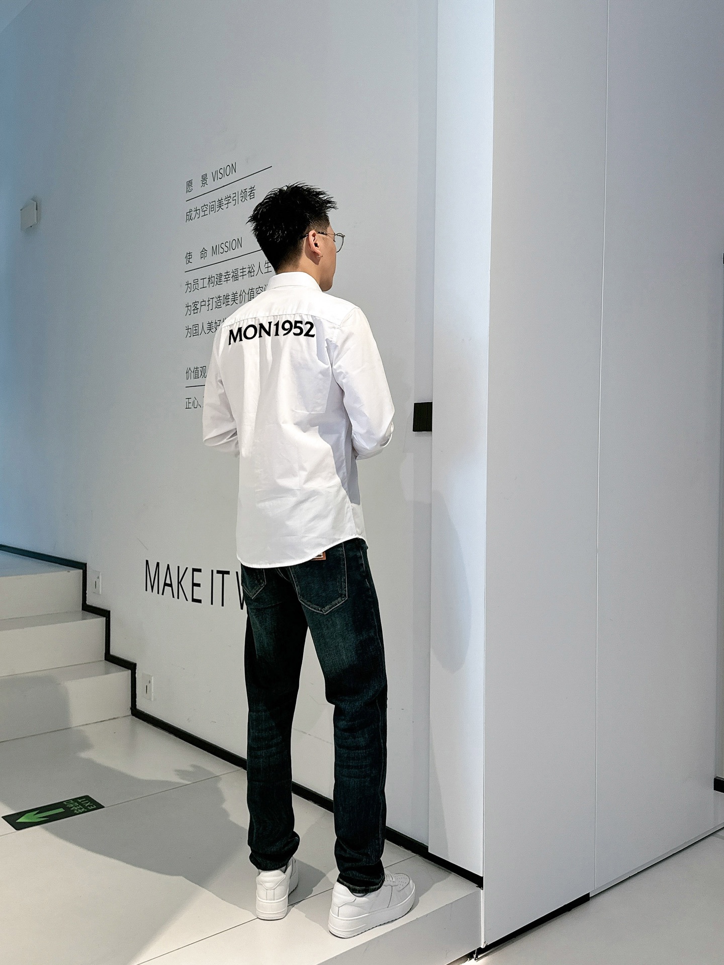 F940 蒙口 最新款男士必备款衬衫，100%天然棉，舒服透气，原单狠货，原版面料，柔软舒适，上身高端又