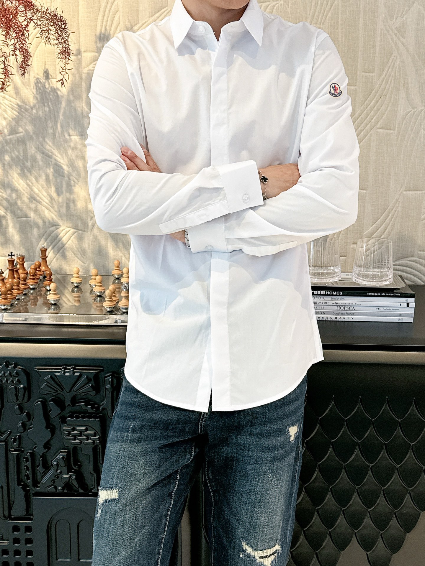 F940 蒙口 最新款男士必备款衬衫，100%天然棉，舒服透气，原单狠货，原版面料，柔软舒适，上身高端又