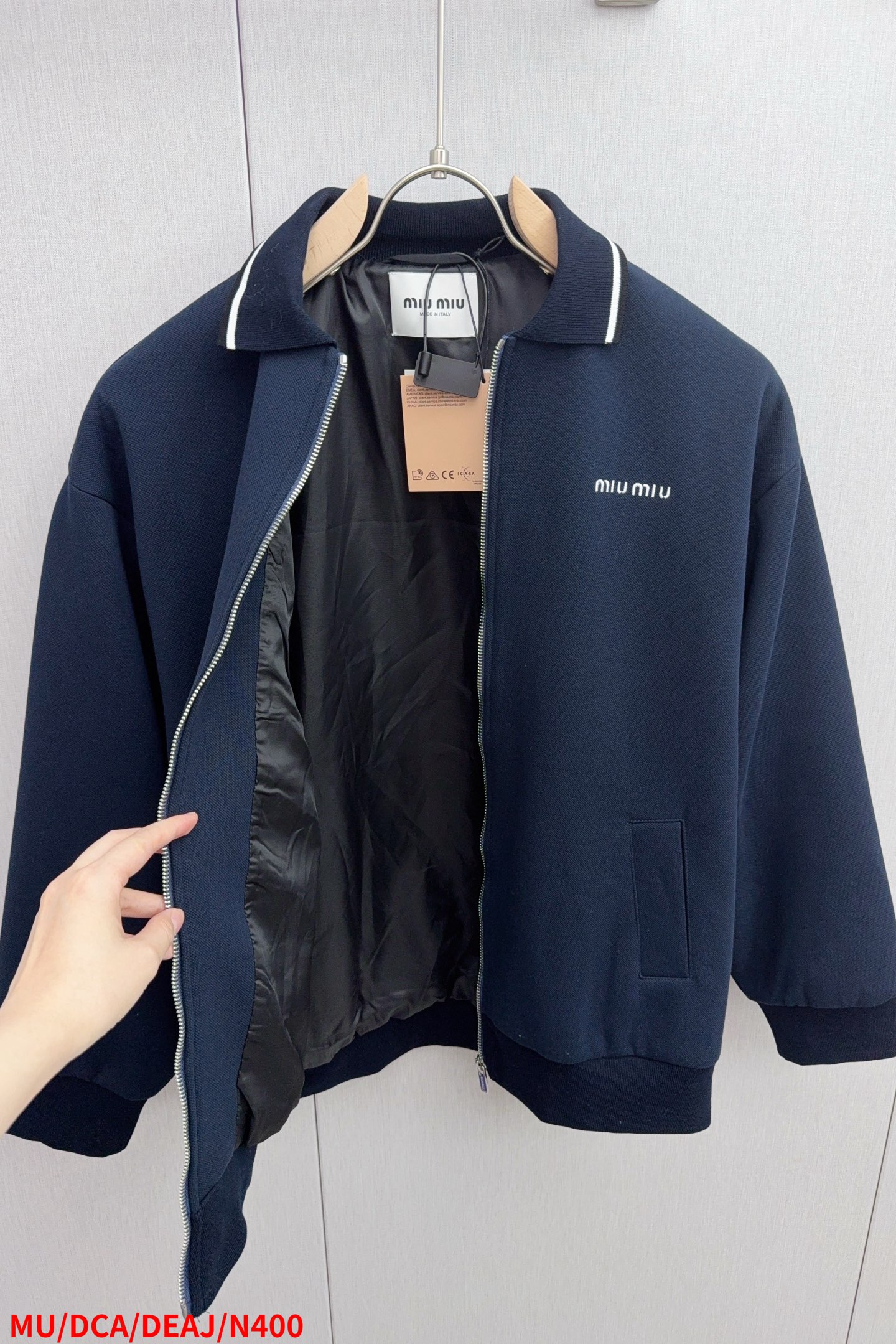 Miu Miu Autumn/Winter Coats: Exclusive Designs, Imported Technology, Unique Styles. - 图片 3