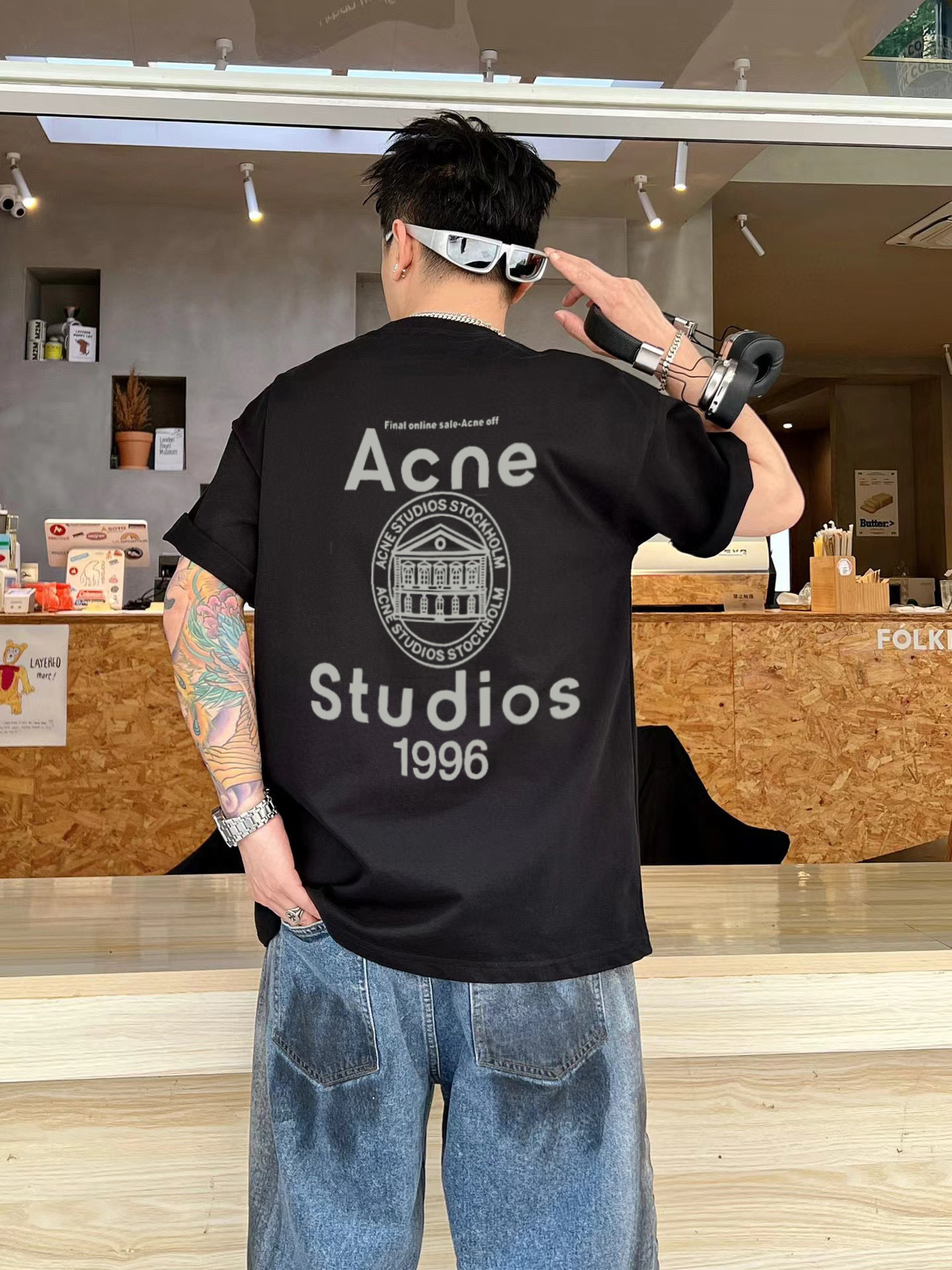         ACNE 新款字母印花双层重工短袖T桖 字母图案不管是